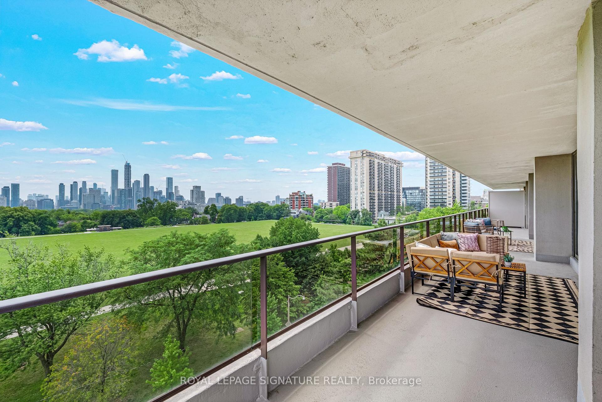 Photo 39 of Unit 704/705, 10 Avoca Avenue, Toronto, Rosedale-Moore Park — HOMEH