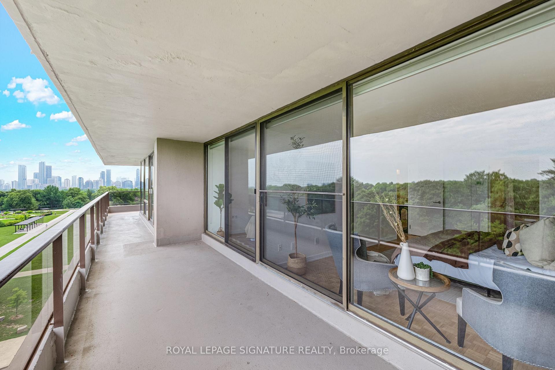Photo 42 of Unit 704/705, 10 Avoca Avenue, Toronto, Rosedale-Moore Park — HOMEH