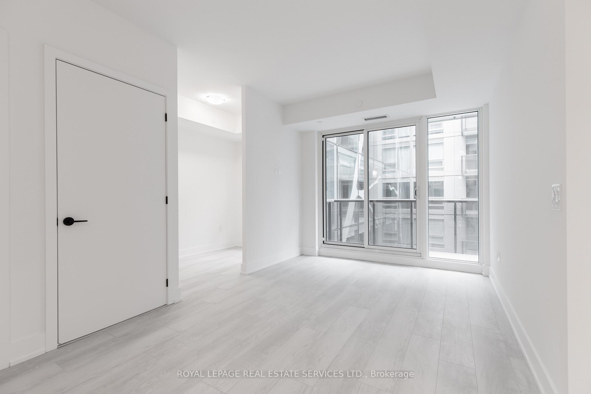 Photo 9 of Unit 325, 2450 Old Bronte Road, Oakville, Westmount — HOMEH