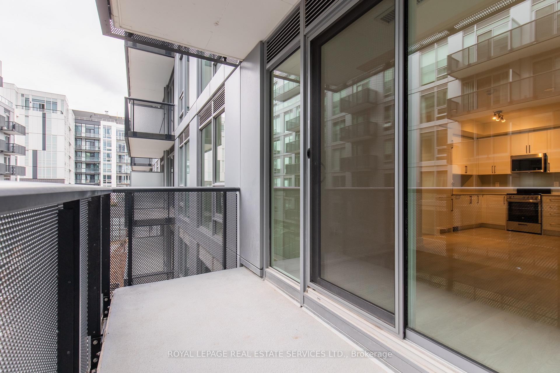 Photo 10 of Unit 325, 2450 Old Bronte Road, Oakville, Westmount — HOMEH