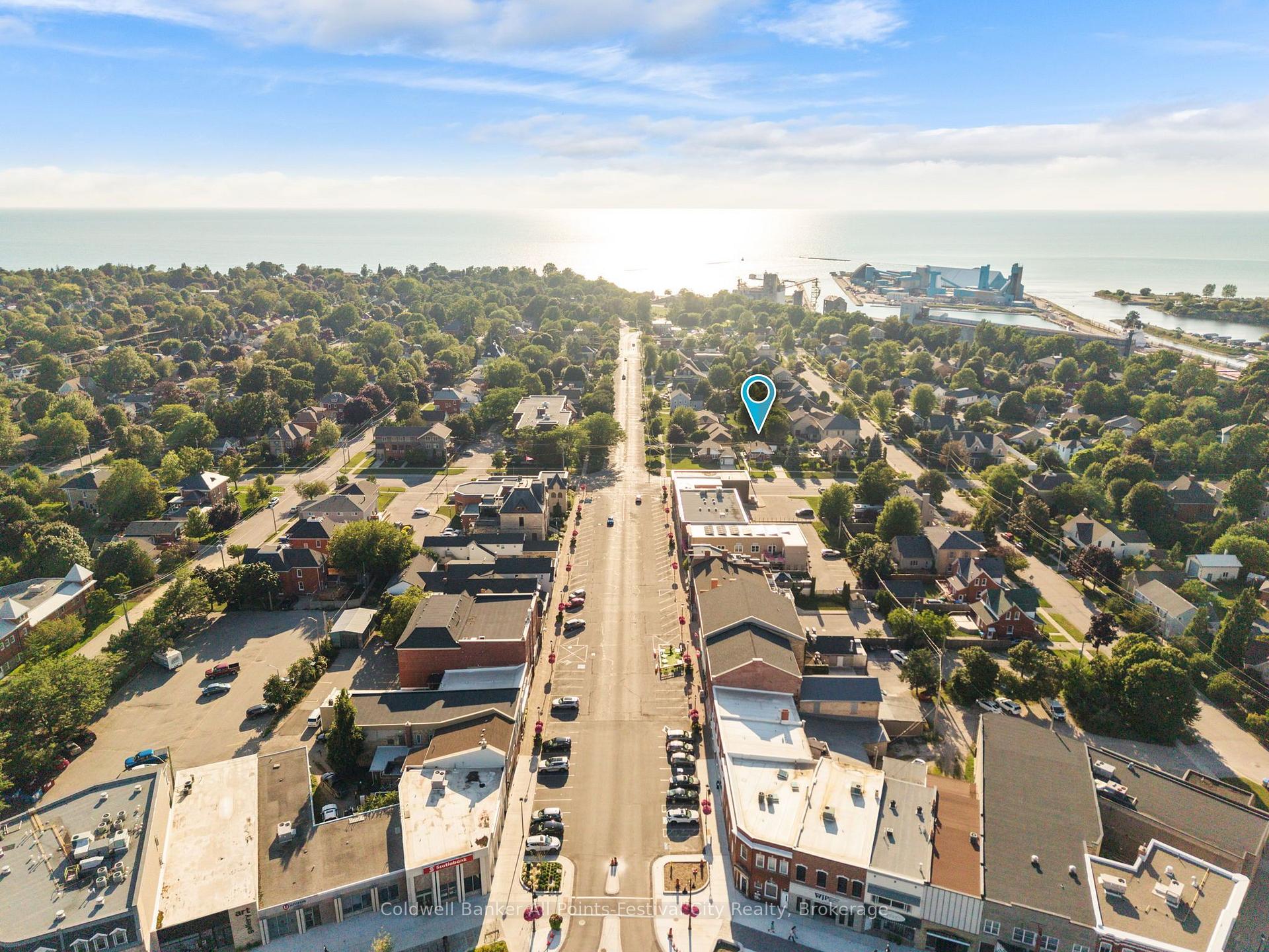 Photo 3 of 13 Waterloo Street N, Goderich, Goderich (Town) — HOMEH