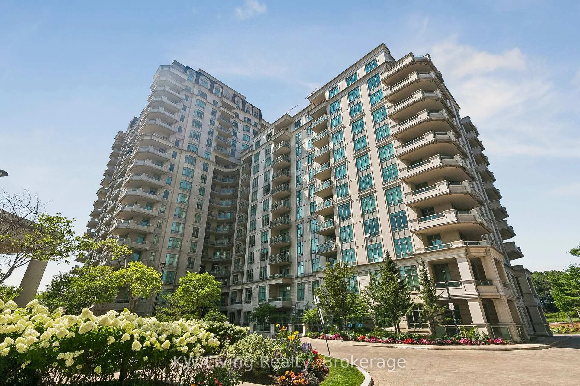 Front of Unit 1511, 10 Bloorview Place