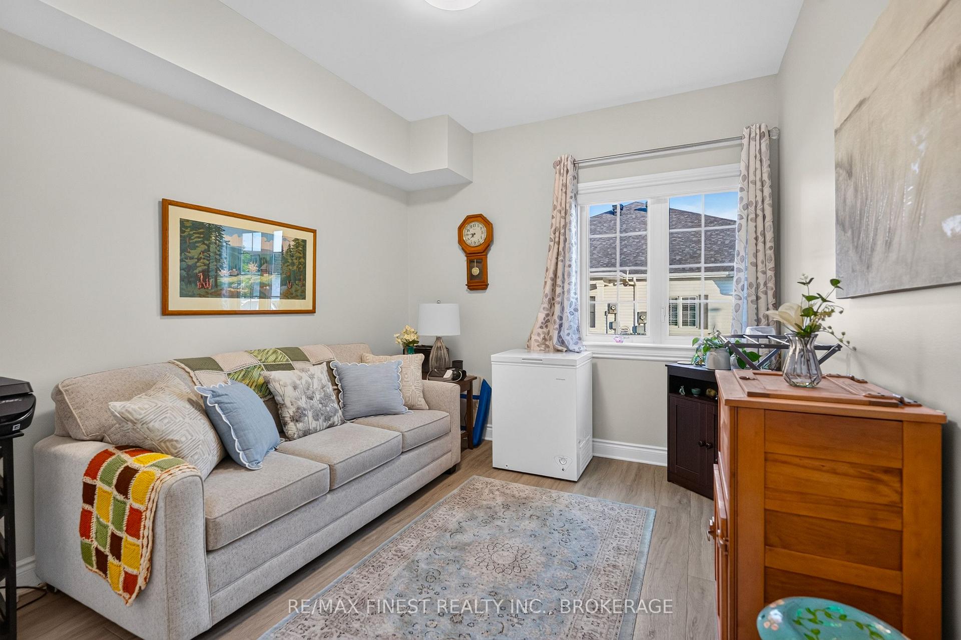 Photo 16 of 52 Lowry Place, Loyalist, Amherstview — HOMEH