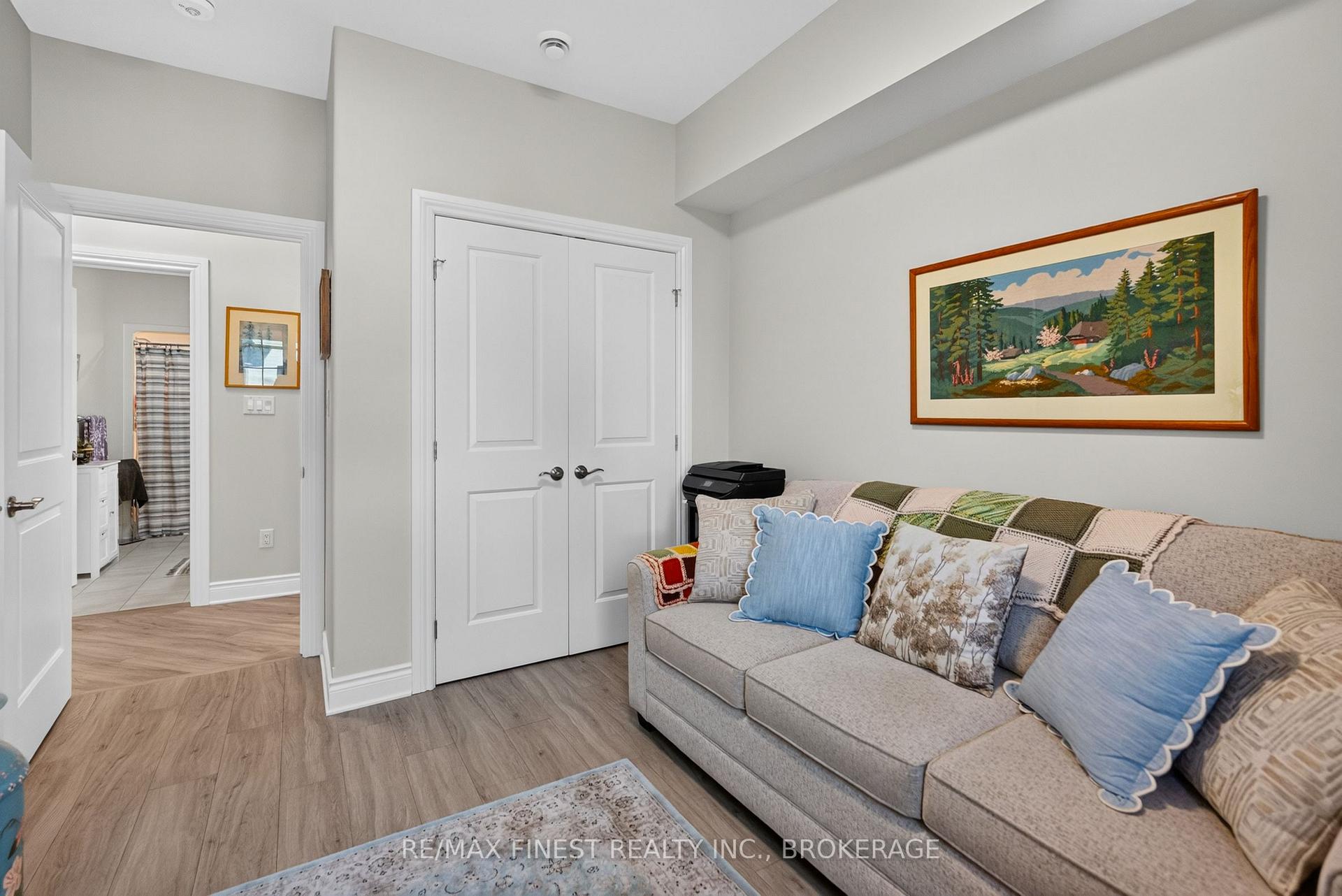 Photo 17 of 52 Lowry Place, Loyalist, Amherstview — HOMEH