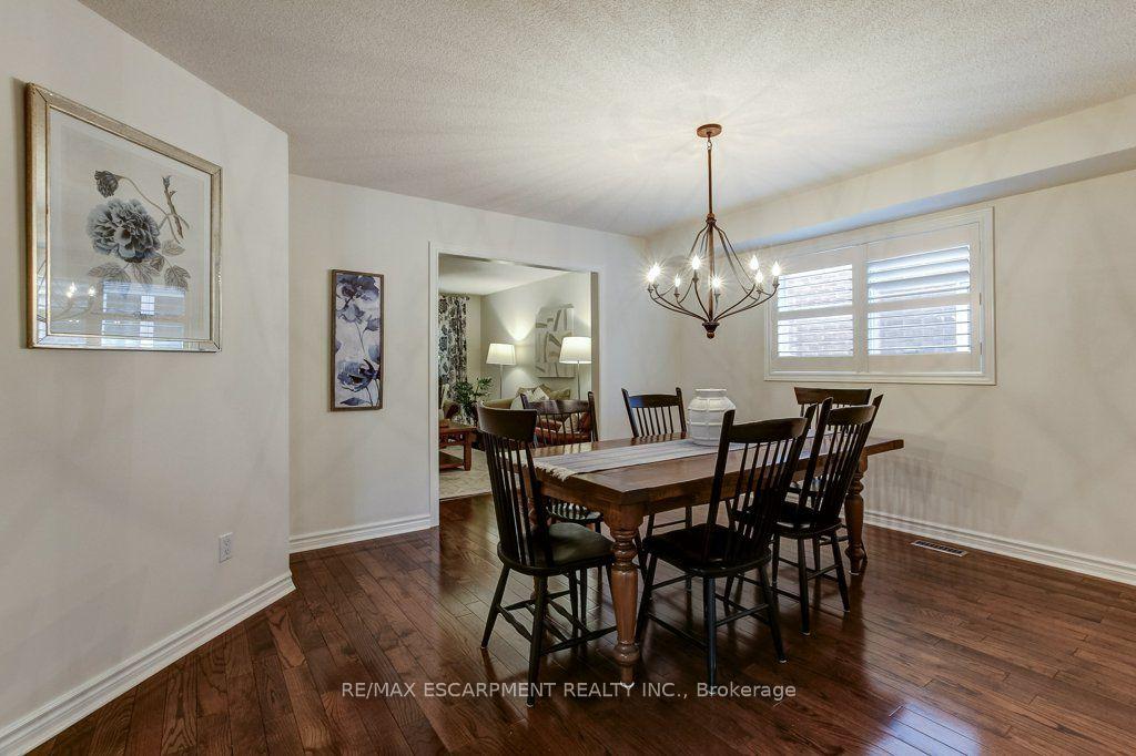 Photo 9 of 2527 Andover Road, Oakville, River Oaks — HOMEH