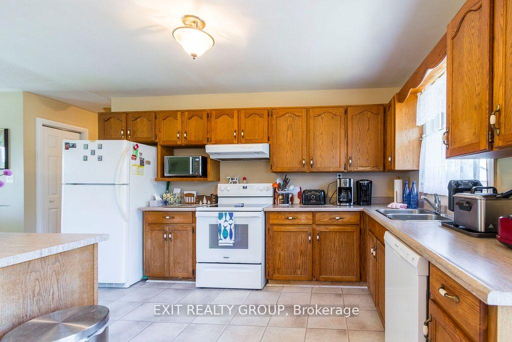 Photo 11 of 147 Baldwin Street, Brighton — HOMEH