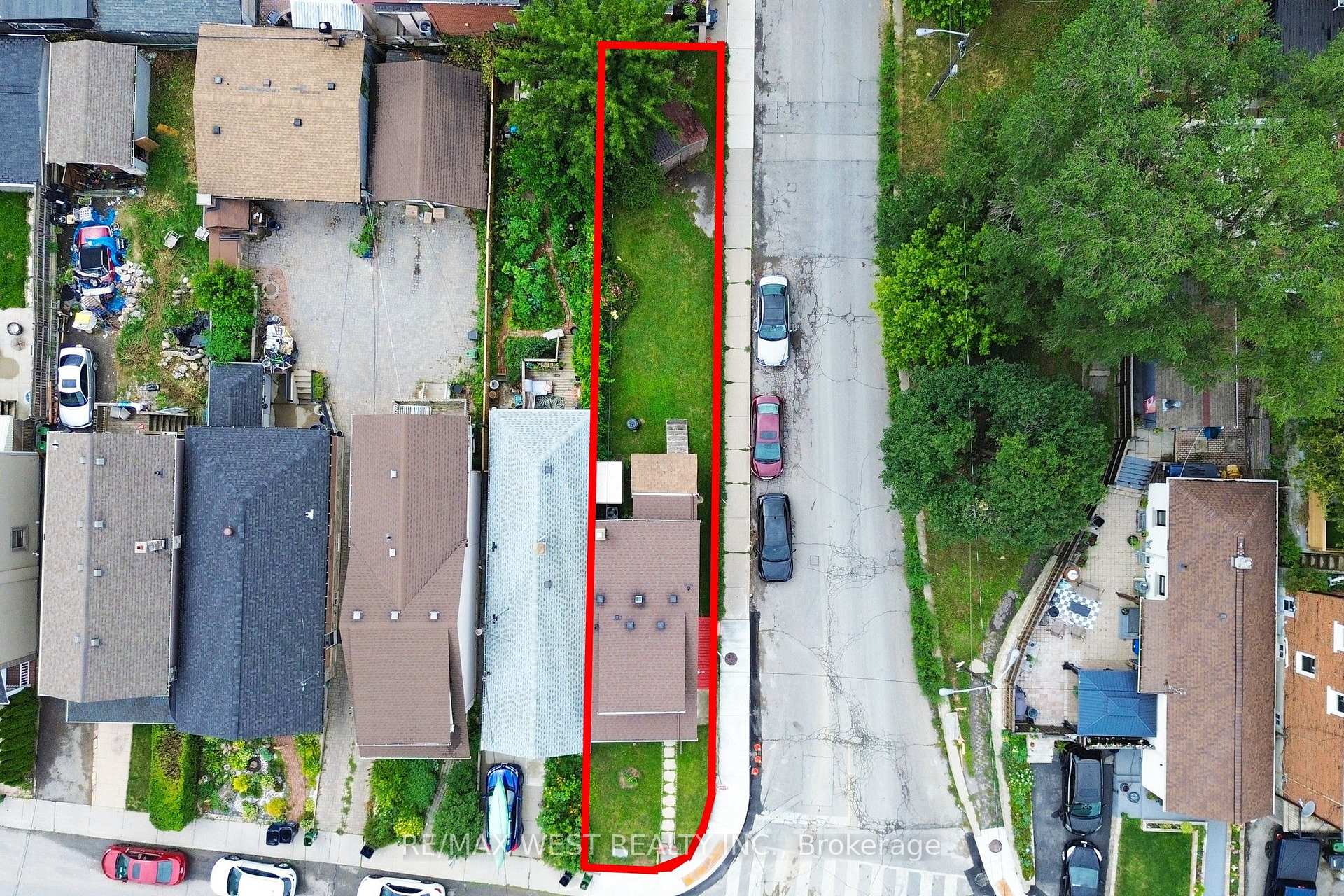 Photo 16 of 410 Silverthorn Avenue, Toronto, Keelesdale-Eglinton West — HOMEH