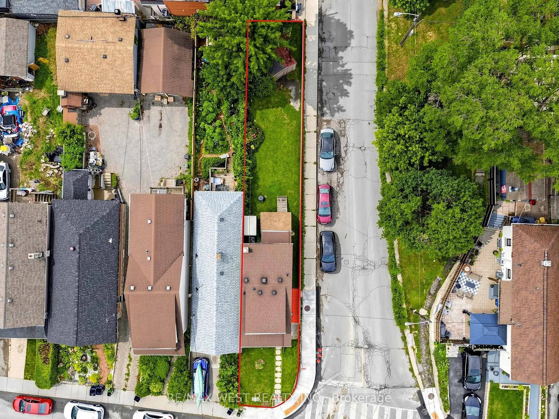 Photo 12 of 410 Silverthorn Avenue, Toronto, Keelesdale-Eglinton West — HOMEH