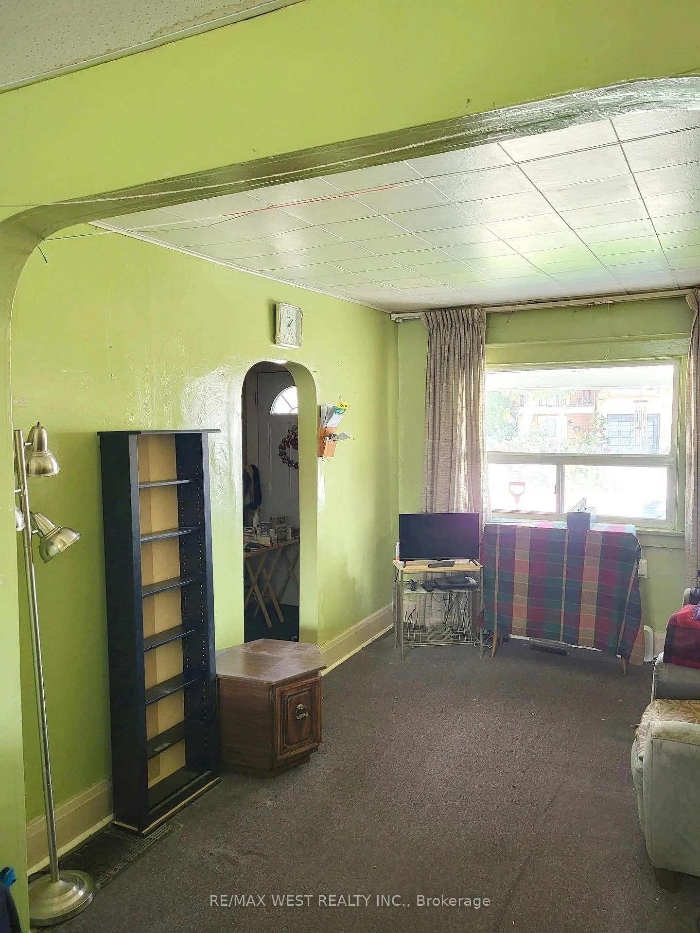 Photo 6 of 410 Silverthorn Avenue, Toronto, Keelesdale-Eglinton West — HOMEH
