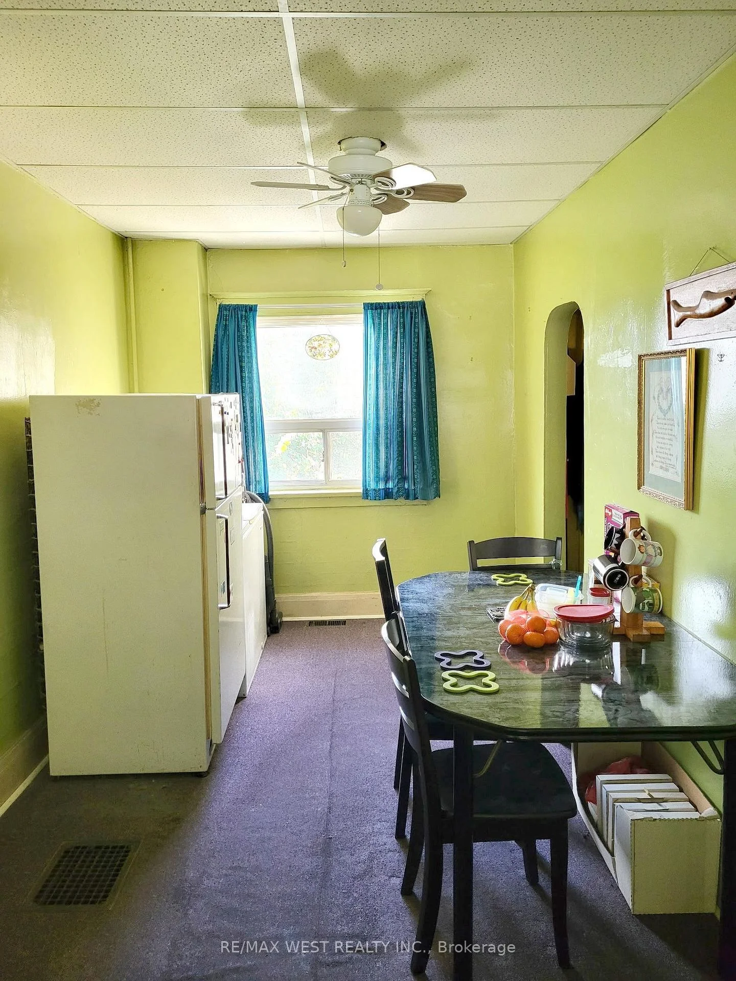 Photo 7 of 410 Silverthorn Avenue, Toronto, Keelesdale-Eglinton West — HOMEH