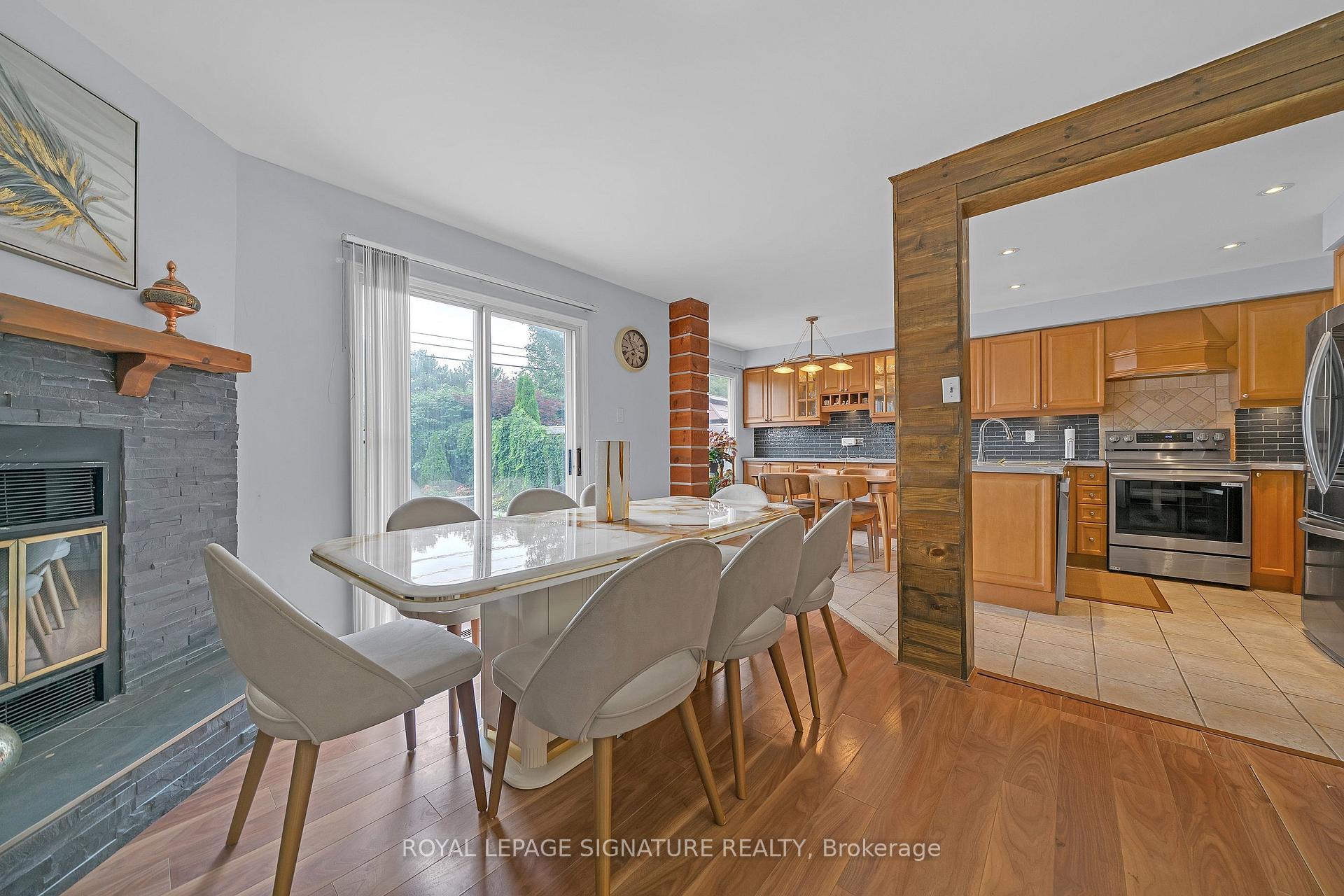 Photo 12 of 107 Roxborough Lane, Vaughan, Uplands — HOMEH