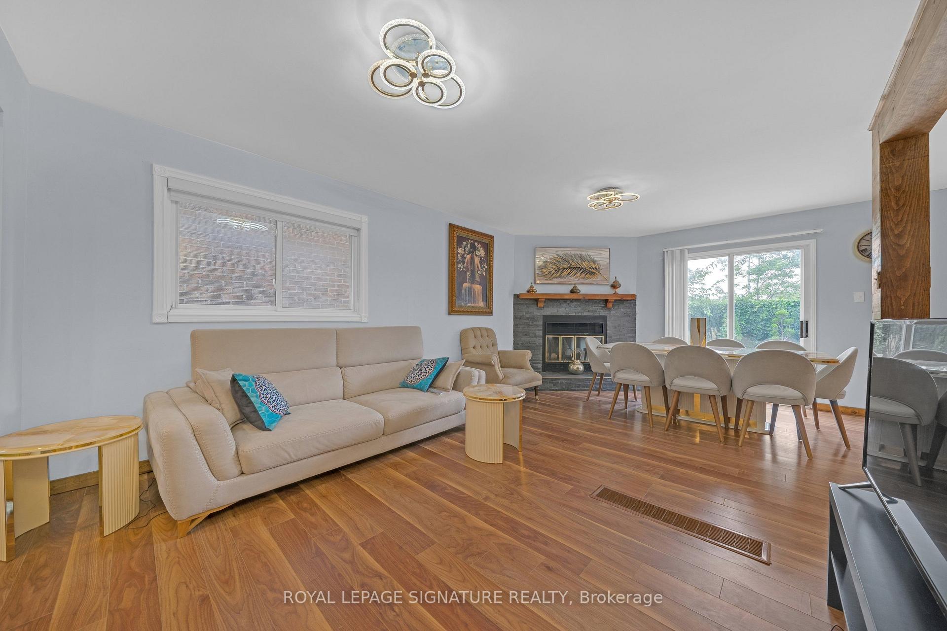 Photo 14 of 107 Roxborough Lane, Vaughan, Uplands — HOMEH