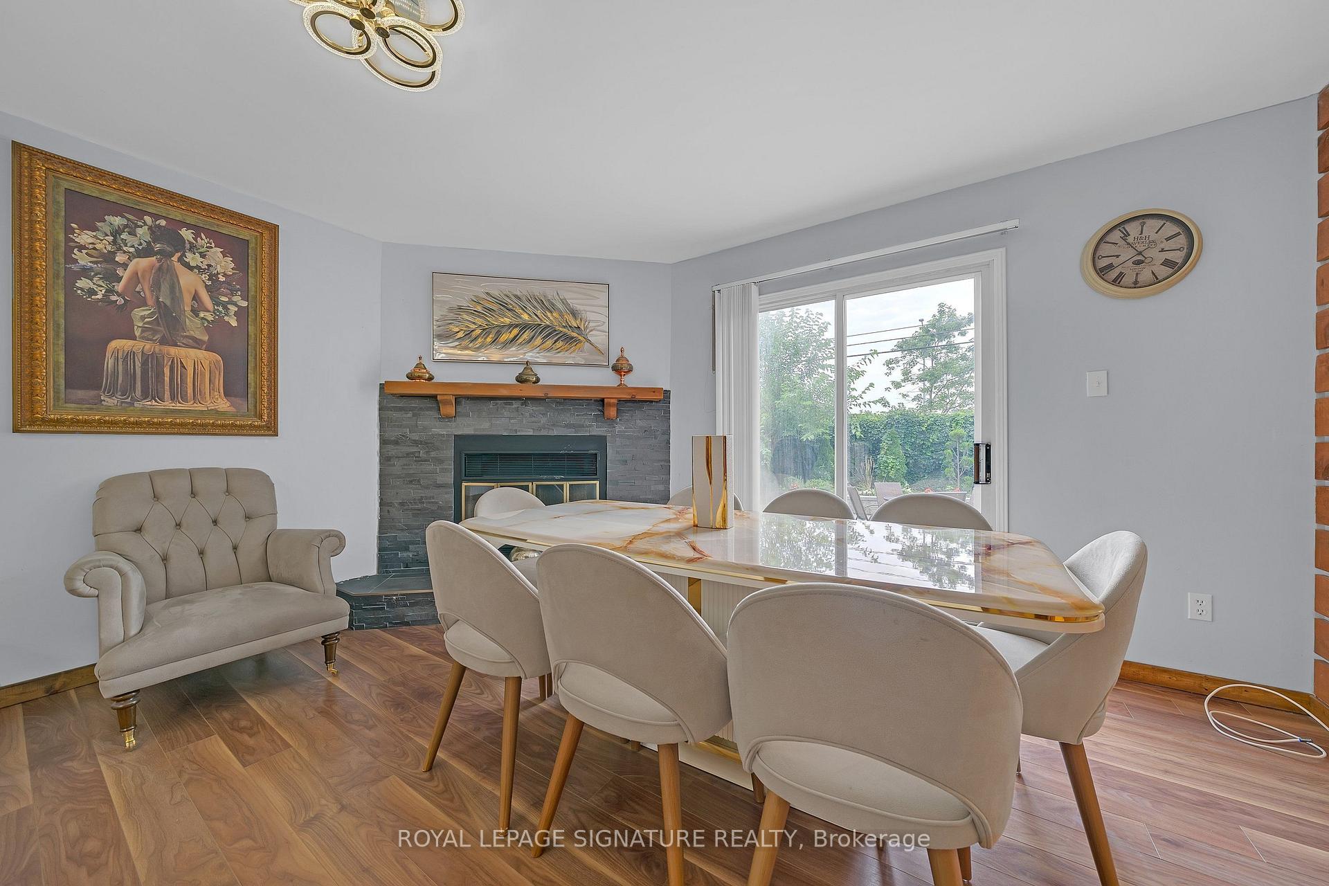 Photo 18 of 107 Roxborough Lane, Vaughan, Uplands — HOMEH