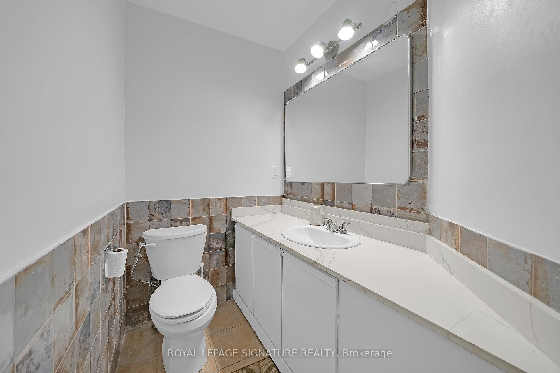 Photo 42 of 107 Roxborough Lane, Vaughan, Uplands — HOMEH