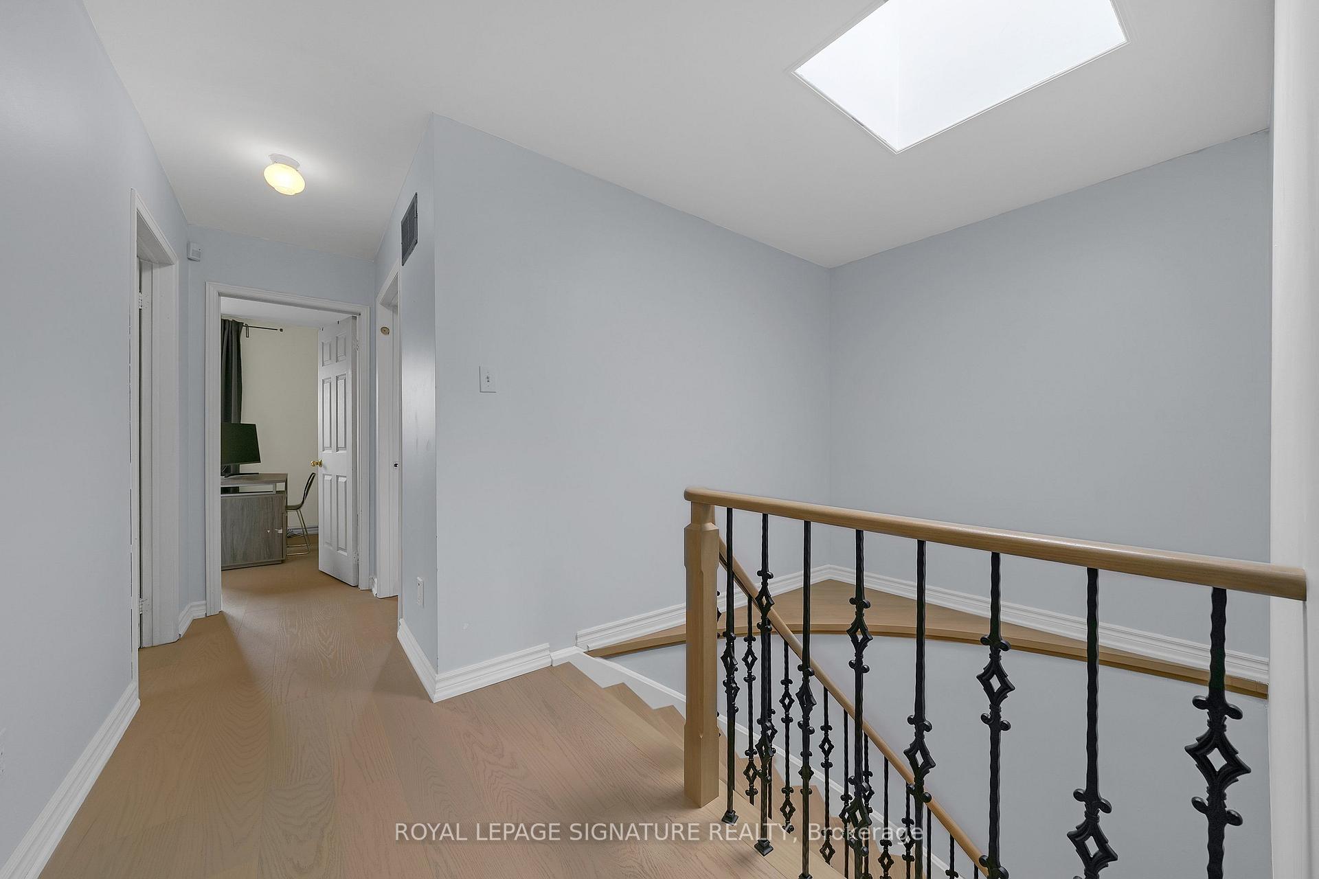 Photo 34 of 107 Roxborough Lane, Vaughan, Uplands — HOMEH