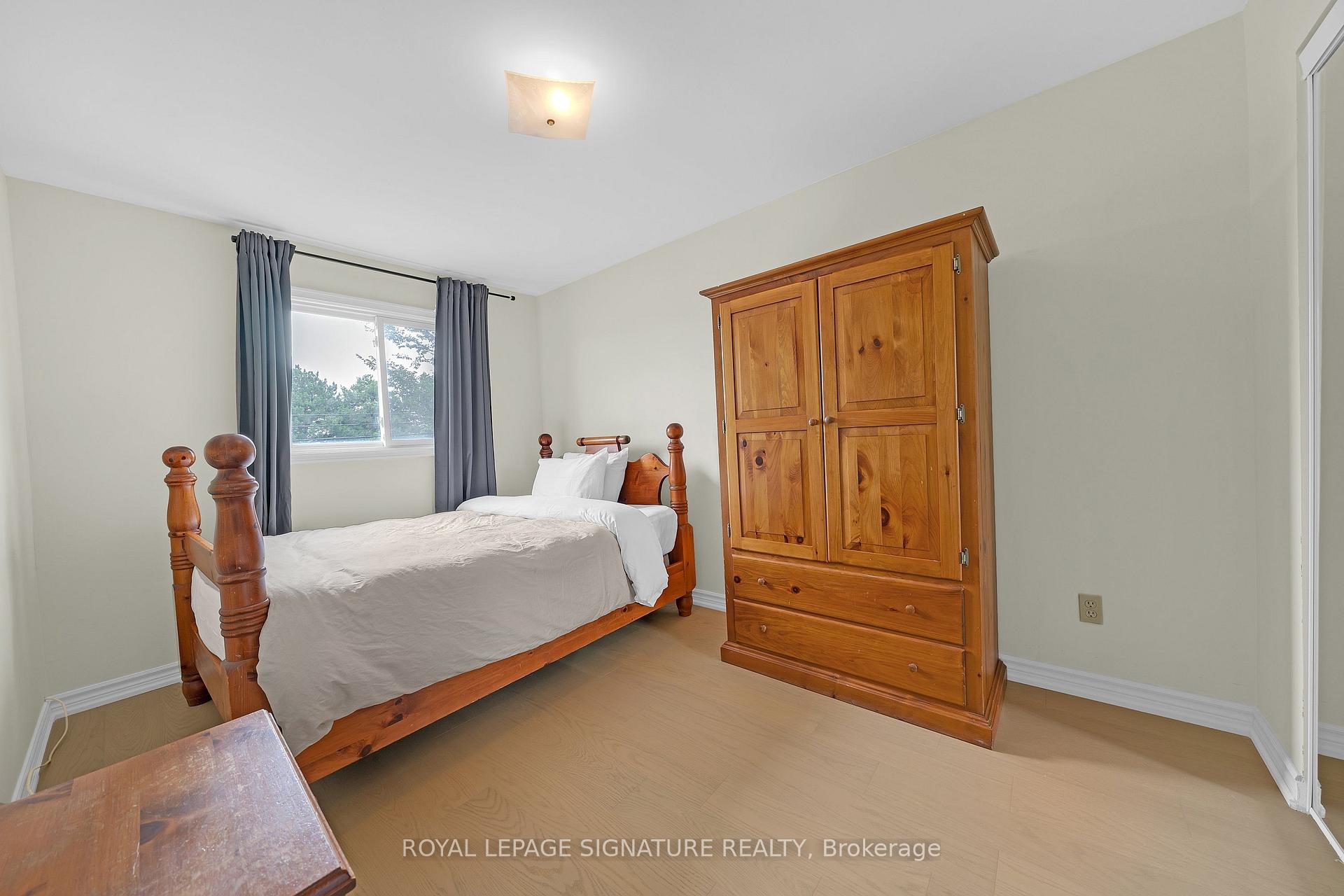 Photo 32 of 107 Roxborough Lane, Vaughan, Uplands — HOMEH