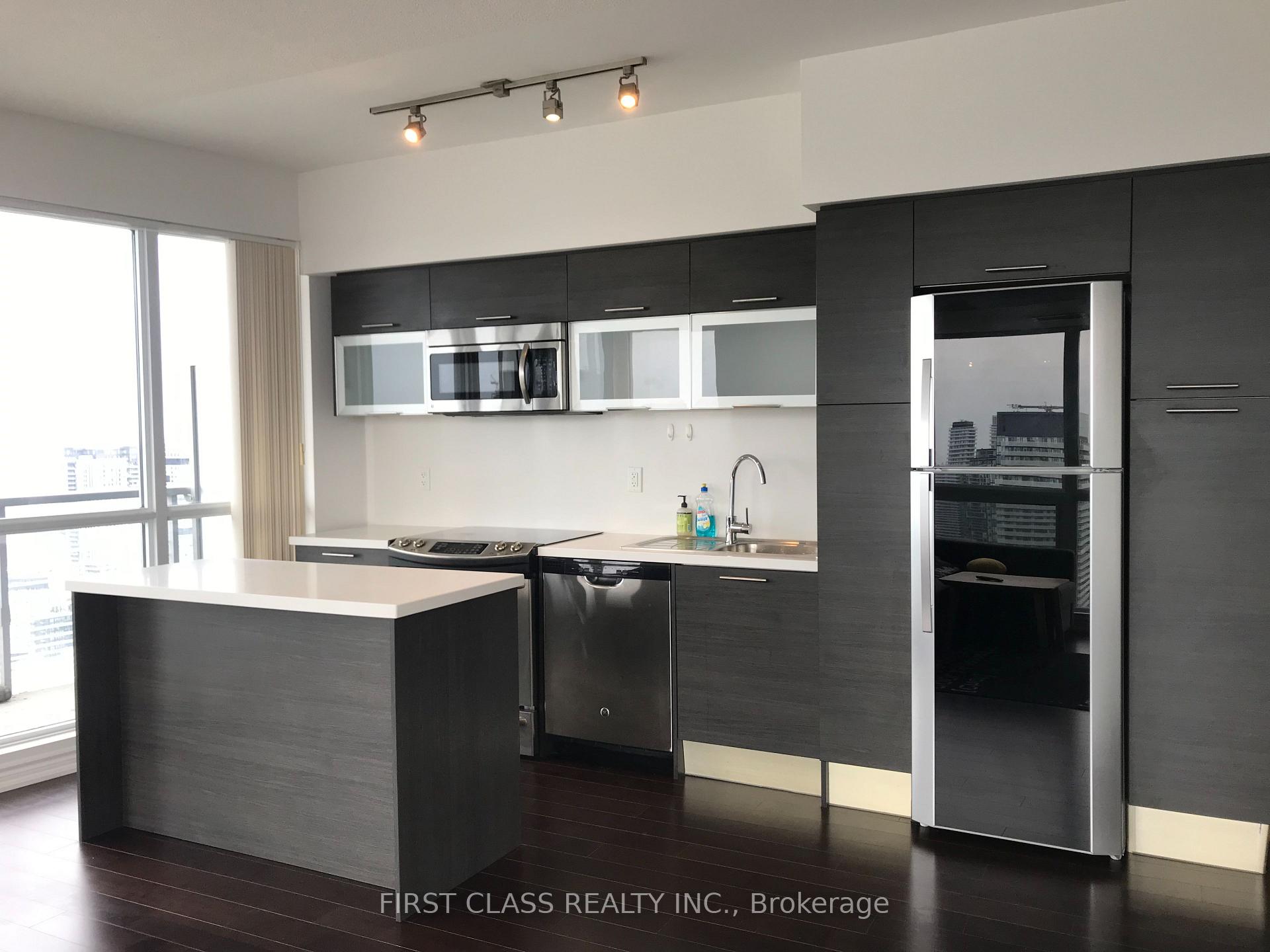 Photo 3 of Unit 5102, 386 Yonge Street, Toronto, Bay Street Corridor — HOMEH