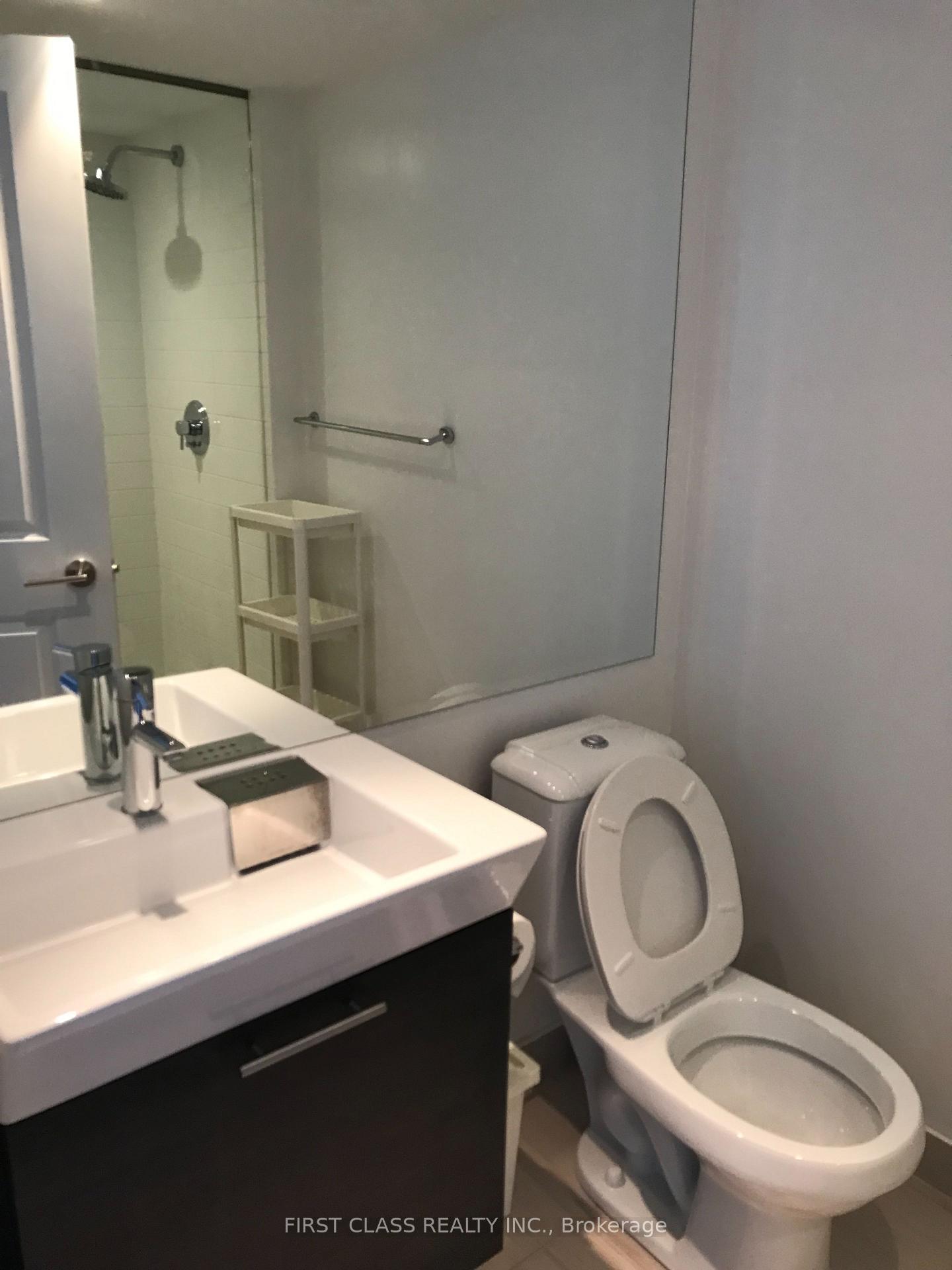 Photo 14 of Unit 5102, 386 Yonge Street, Toronto, Bay Street Corridor — HOMEH