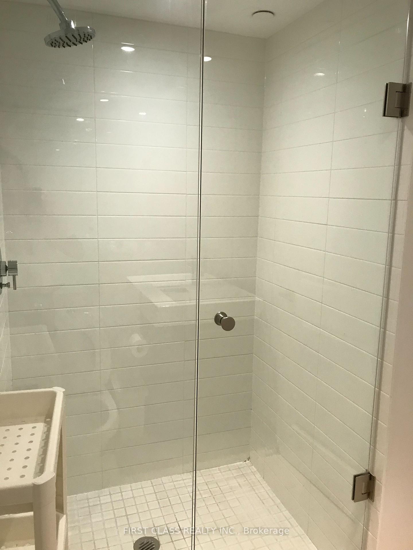 Photo 15 of Unit 5102, 386 Yonge Street, Toronto, Bay Street Corridor — HOMEH
