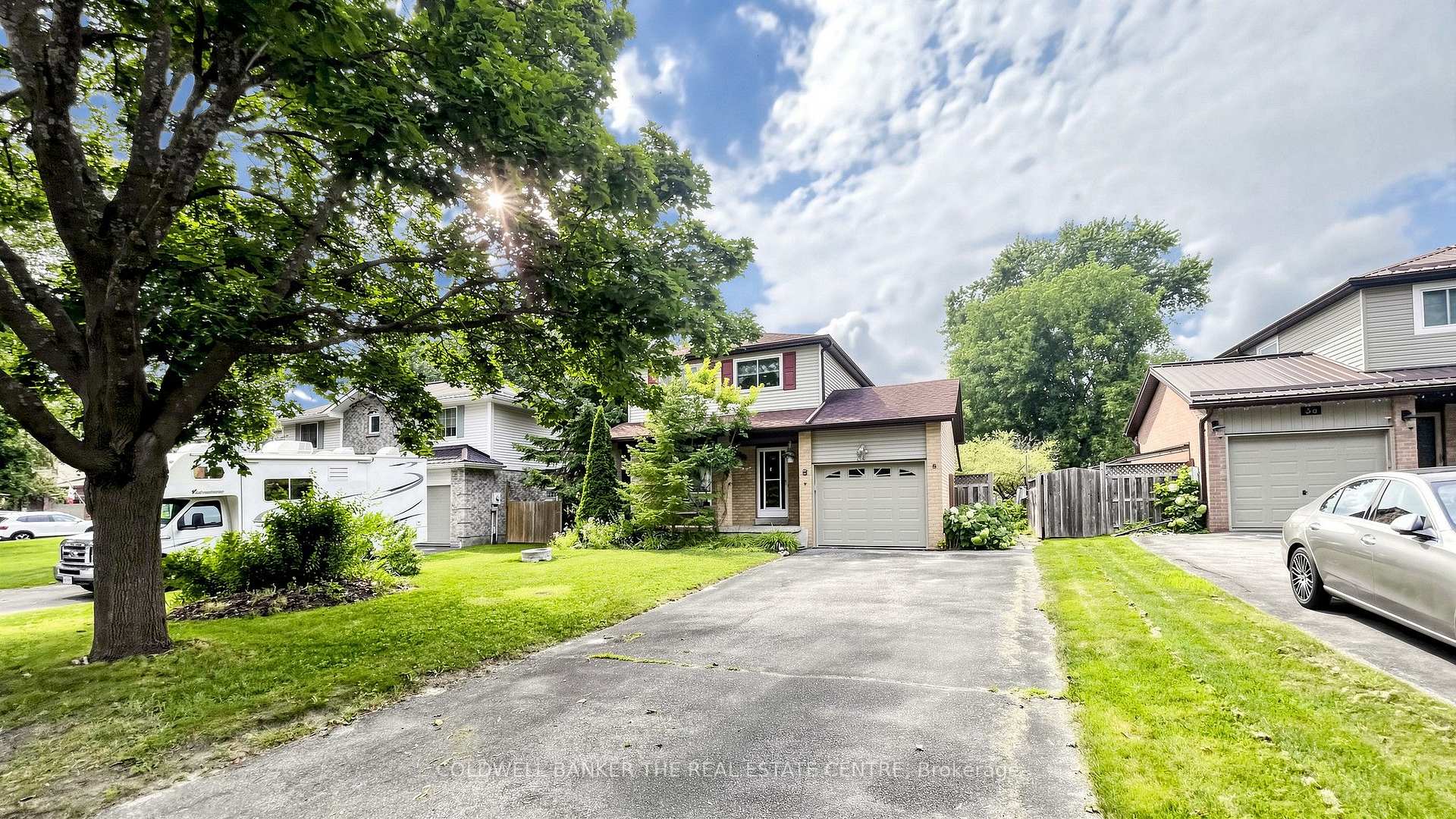 Photo 1 of 34 Birchard Boulevard, East Gwillimbury, Mt Albert — HOMEH