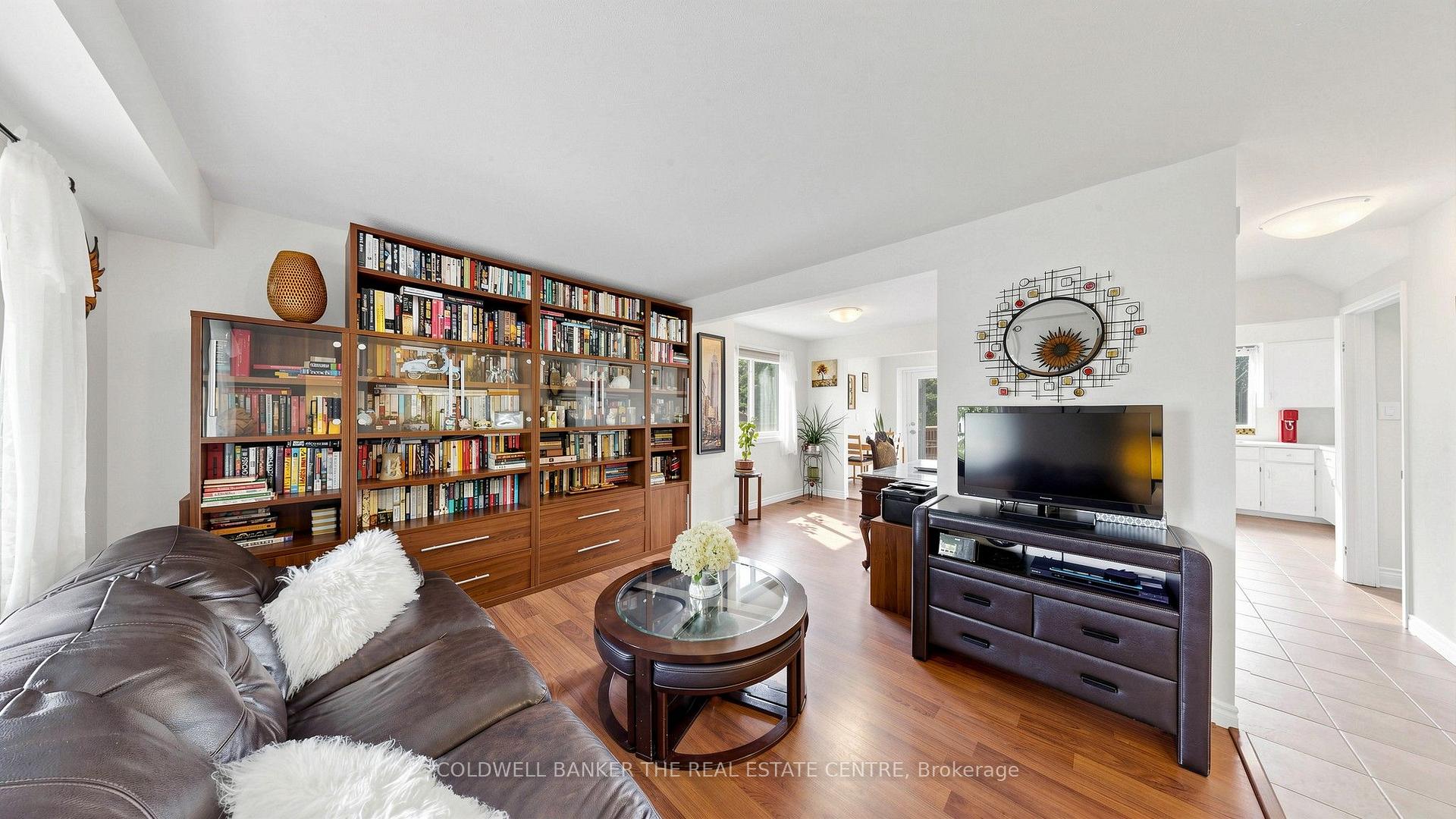 Photo 7 of 34 Birchard Boulevard, East Gwillimbury, Mt Albert — HOMEH