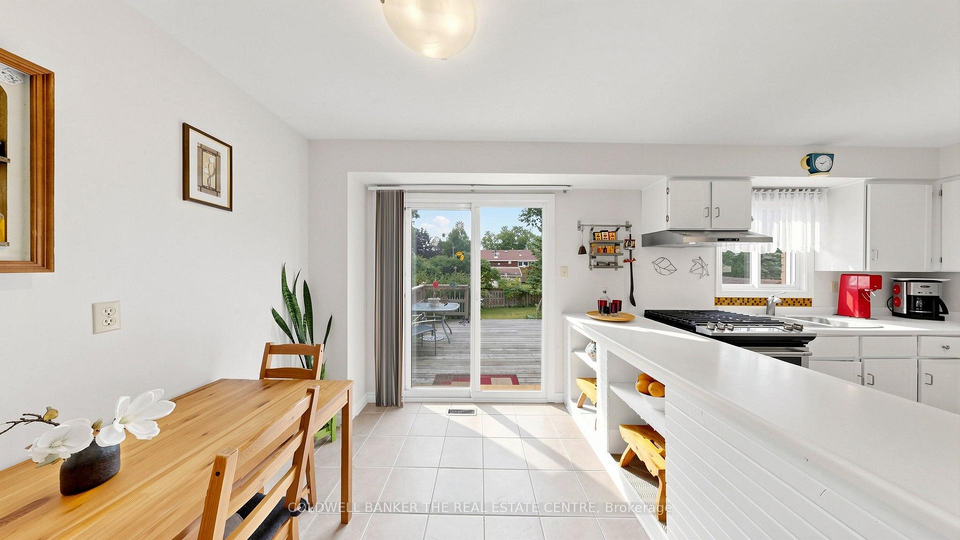 Photo 22 of 34 Birchard Boulevard, East Gwillimbury, Mt Albert — HOMEH