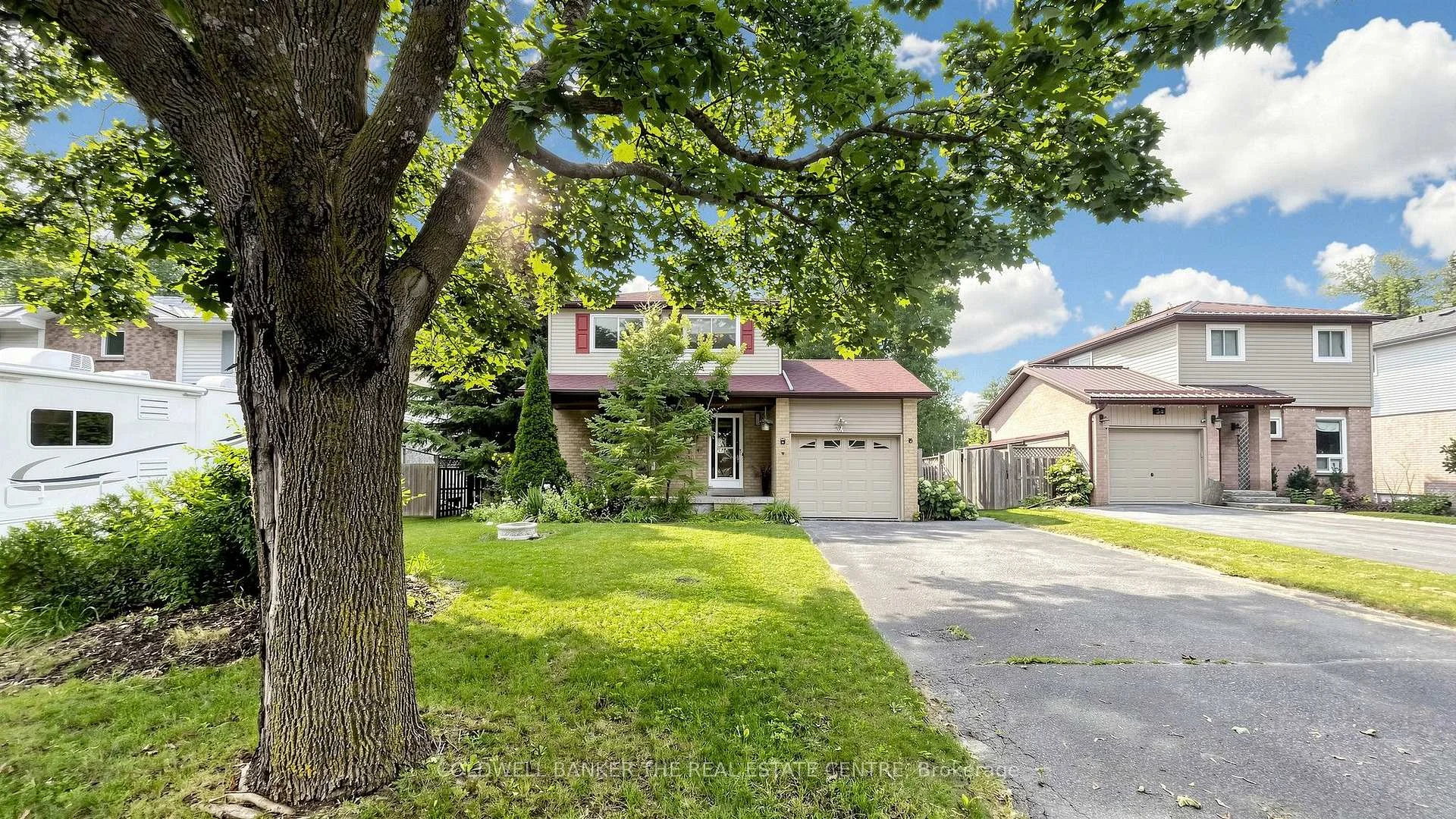 Photo 65 of 34 Birchard Boulevard, East Gwillimbury, Mt Albert — HOMEH