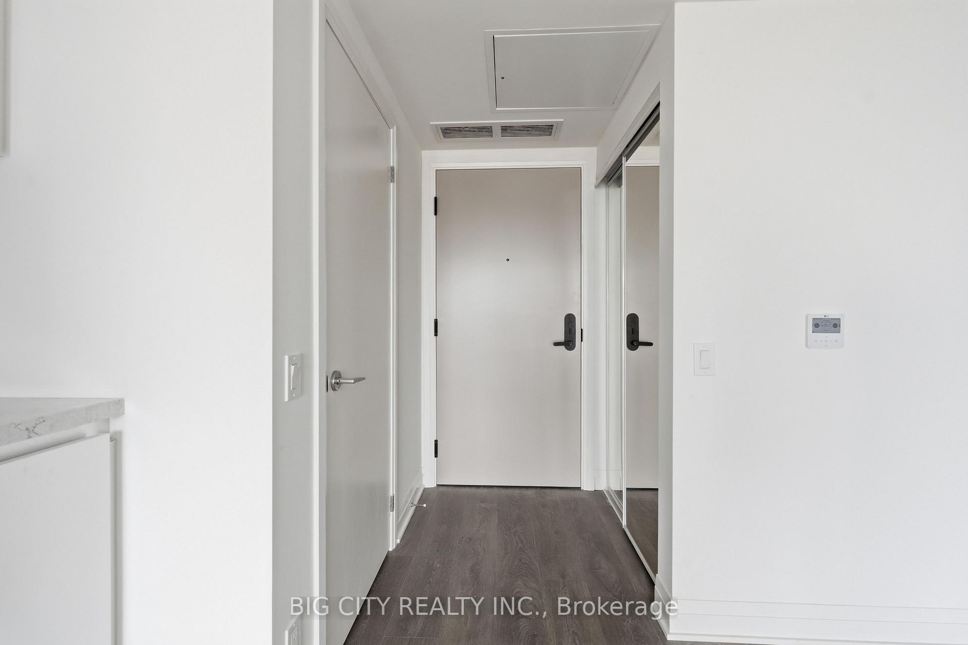 Photo 3 of Unit 508, 25 Frederick Todd Way, Toronto, Thorncliffe Park — HOMEH