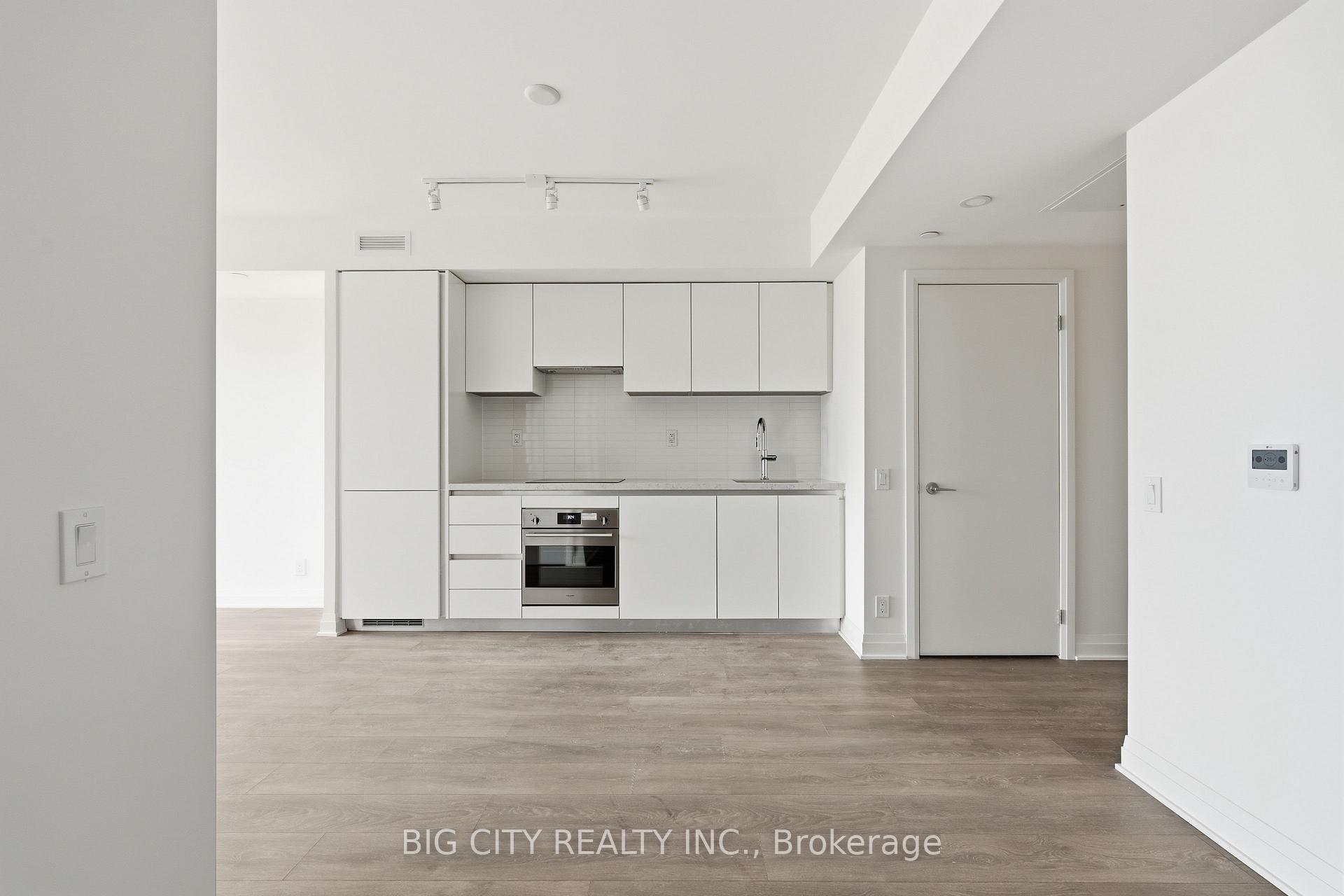 Photo 6 of Unit 508, 25 Frederick Todd Way, Toronto, Thorncliffe Park — HOMEH