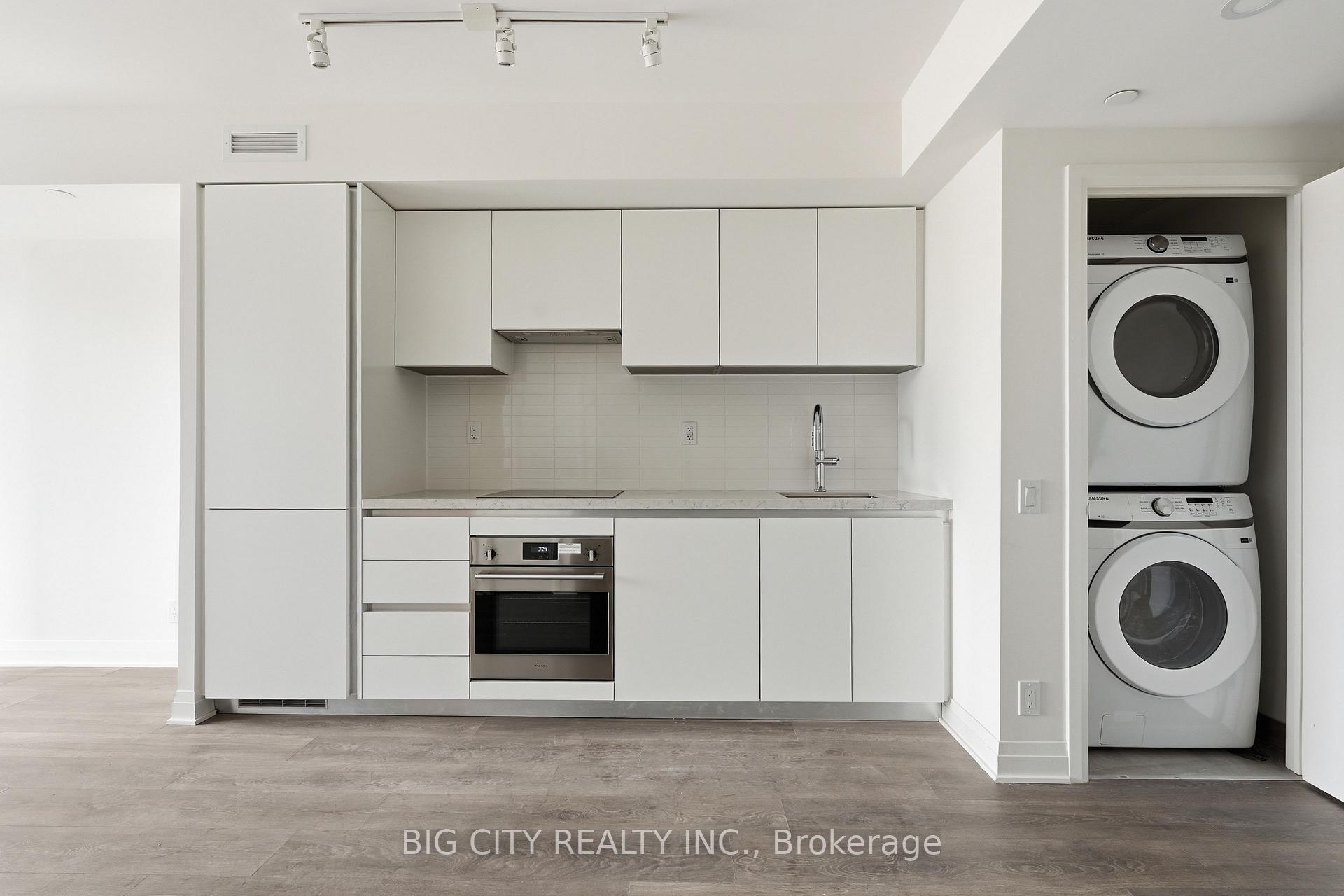 Photo 7 of Unit 508, 25 Frederick Todd Way, Toronto, Thorncliffe Park — HOMEH