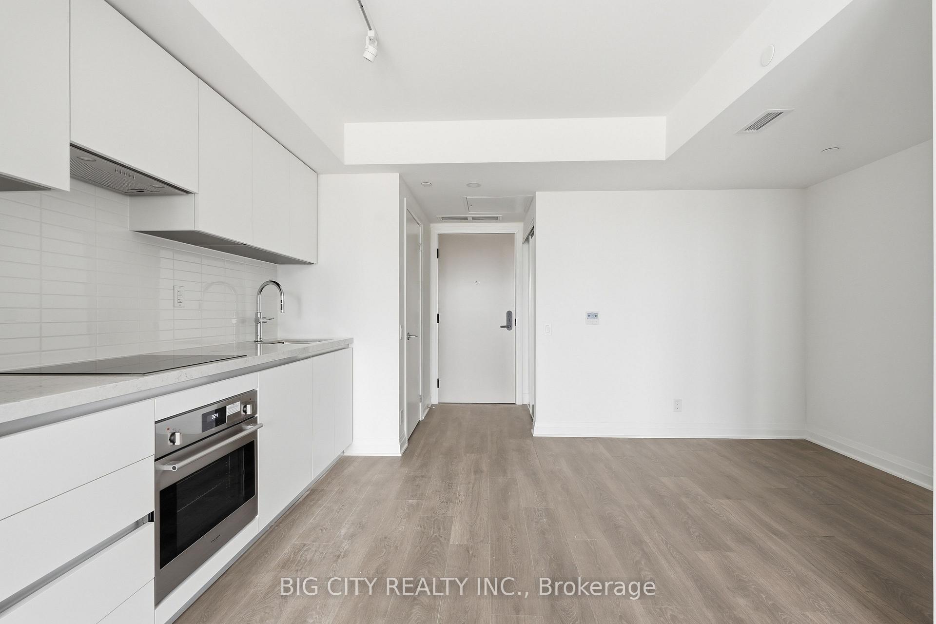 Photo 8 of Unit 508, 25 Frederick Todd Way, Toronto, Thorncliffe Park — HOMEH