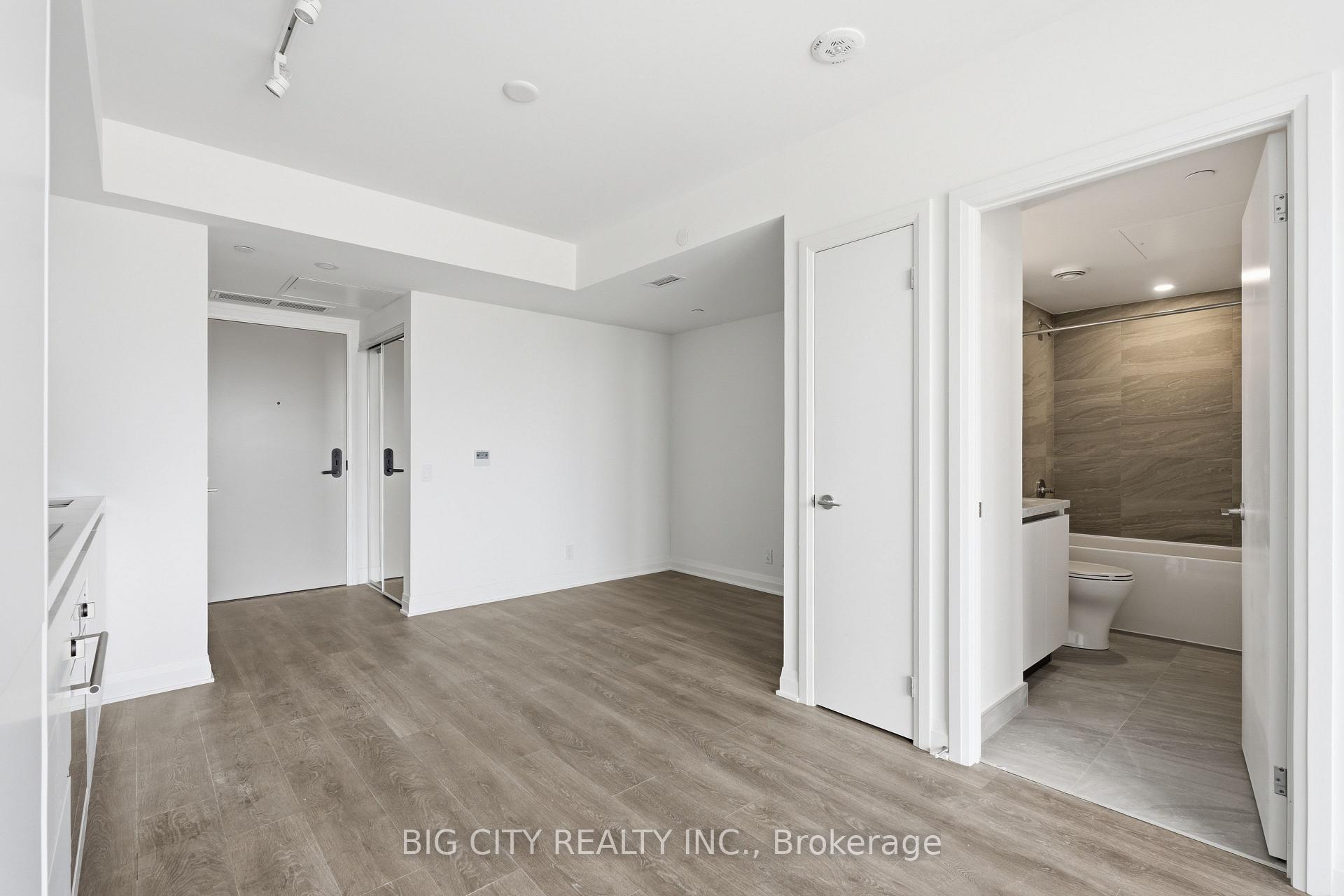 Photo 10 of Unit 508, 25 Frederick Todd Way, Toronto, Thorncliffe Park — HOMEH