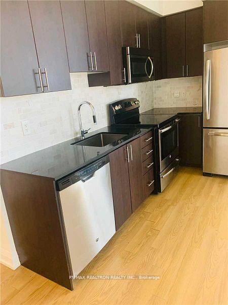 Photo 7 of Unit 925, 7161 Yonge Street, Markham, Grandview — HOMEH