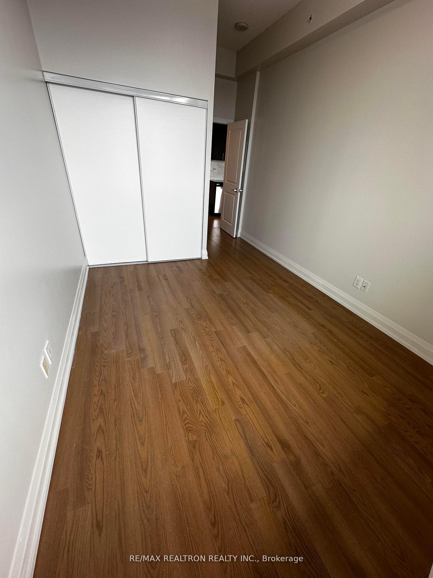 Photo 16 of Unit 925, 7161 Yonge Street, Markham, Grandview — HOMEH