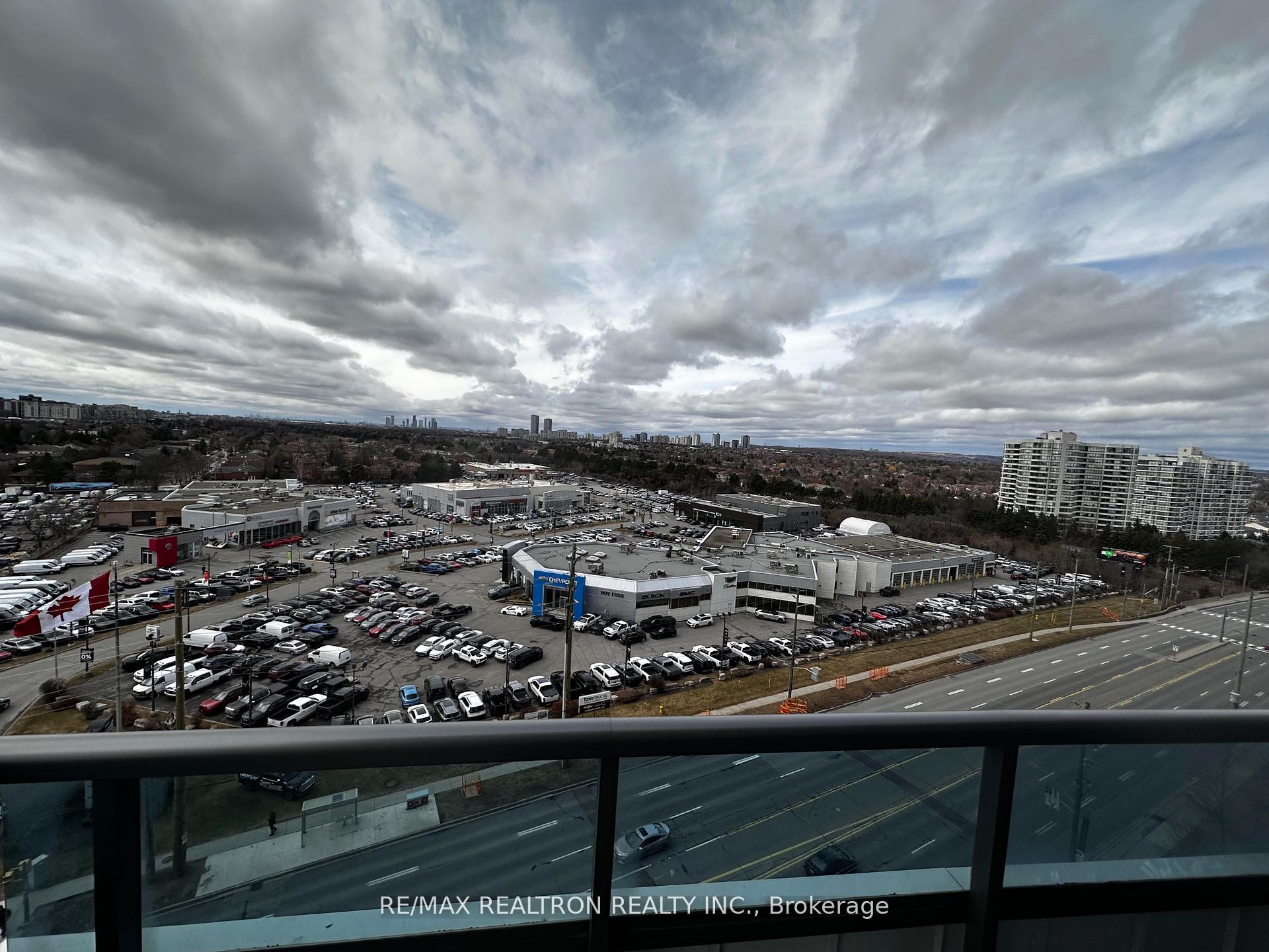 Photo 24 of Unit 925, 7161 Yonge Street, Markham, Grandview — HOMEH