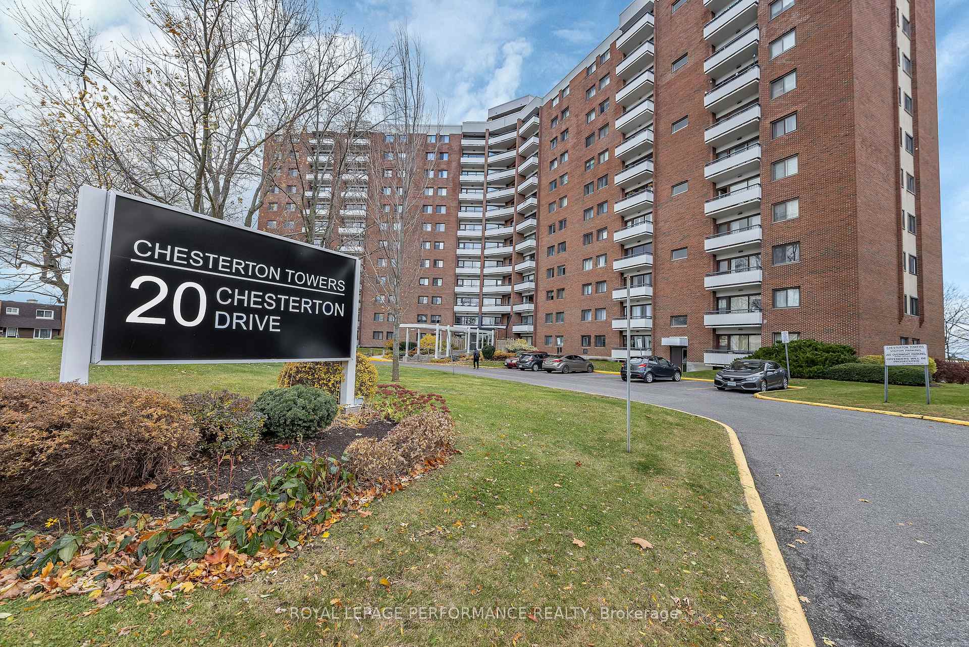 Photo 1 of Unit 920, 20 Chesterton Drive, Ottawa, Borden Farm/Stewart Farm/Carleton Heights/Parkwood Hills — HOMEH