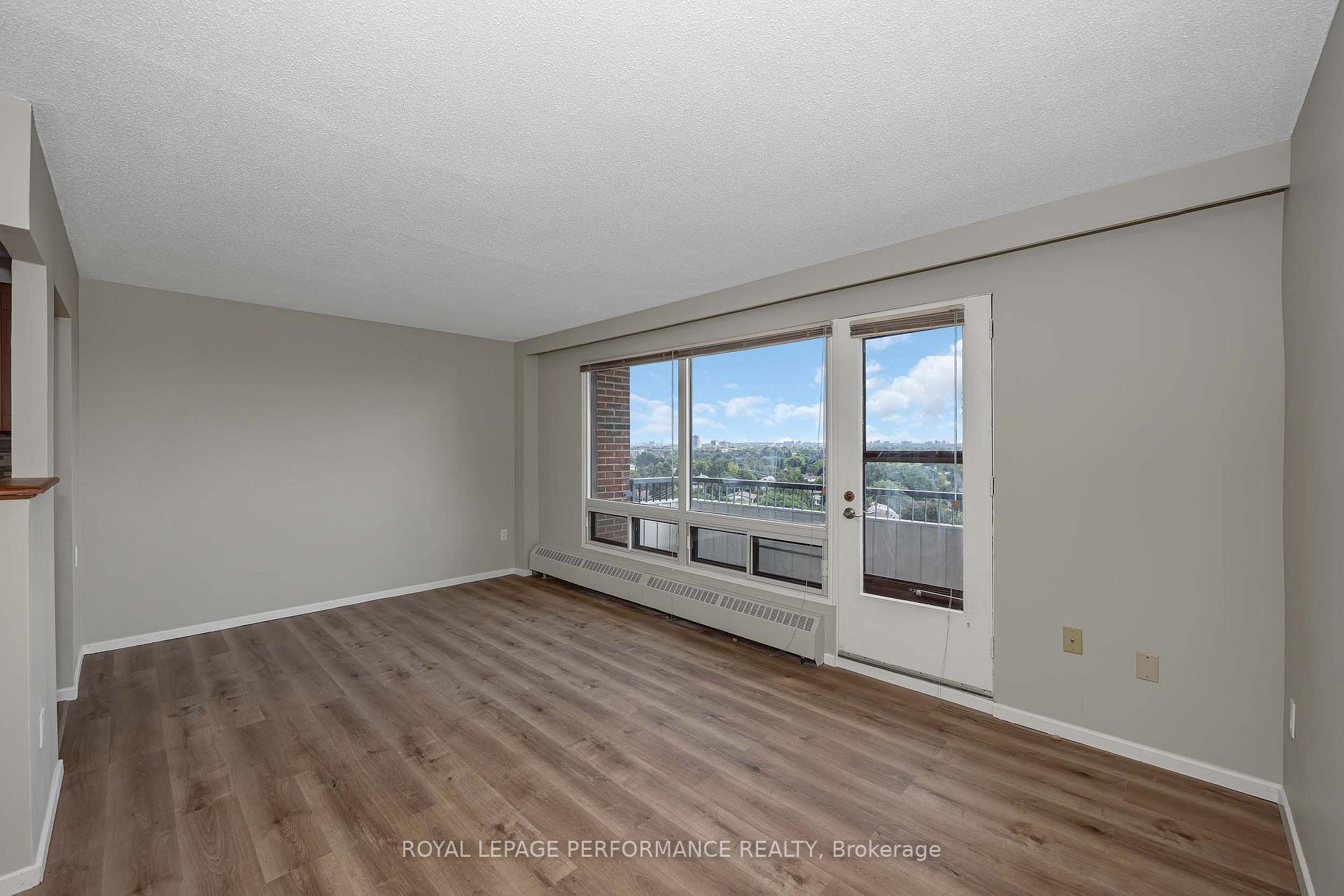 Photo 6 of Unit 920, 20 Chesterton Drive, Ottawa, Borden Farm/Stewart Farm/Carleton Heights/Parkwood Hills — HOMEH
