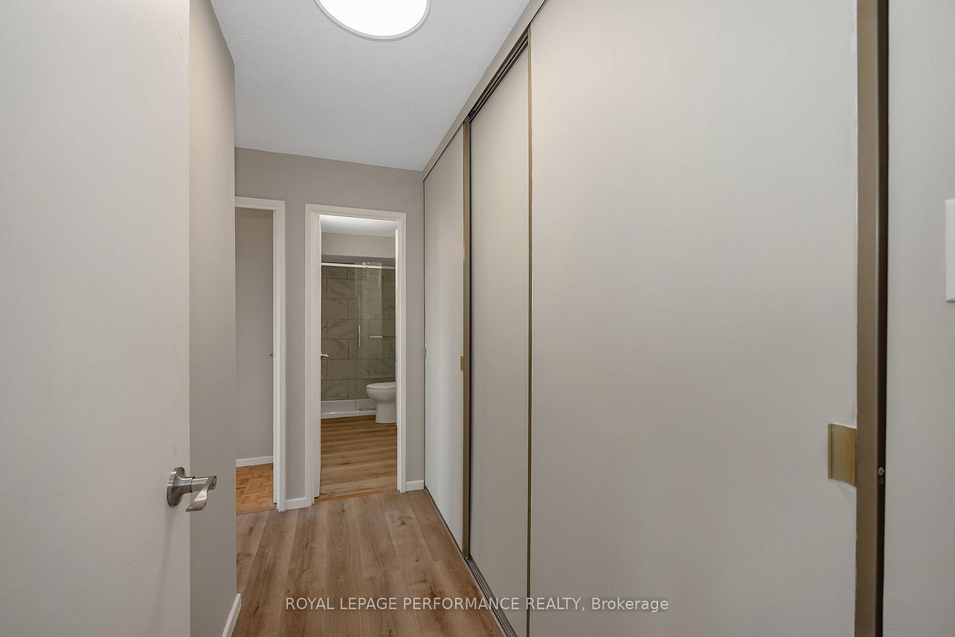 Photo 12 of Unit 920, 20 Chesterton Drive, Ottawa, Borden Farm/Stewart Farm/Carleton Heights/Parkwood Hills — HOMEH