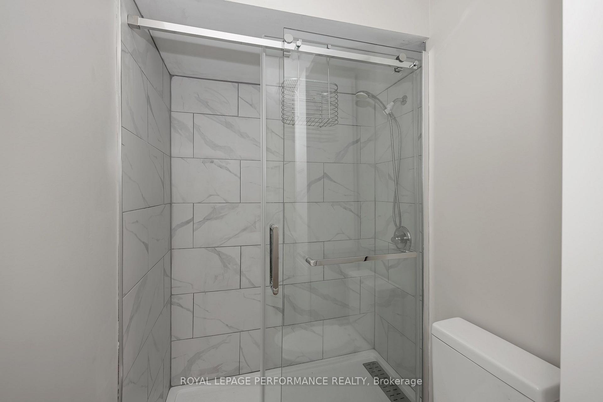 Photo 14 of Unit 920, 20 Chesterton Drive, Ottawa, Borden Farm/Stewart Farm/Carleton Heights/Parkwood Hills — HOMEH