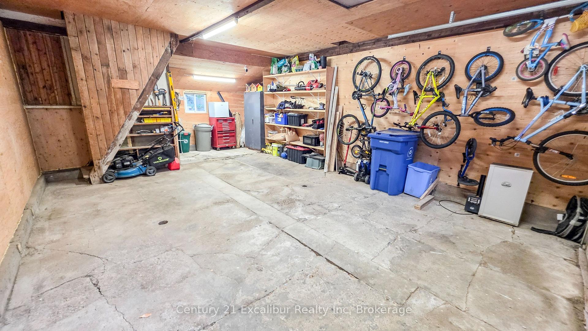 Photo 29 of 147 St George Street E, Centre Wellington, Fergus — HOMEH