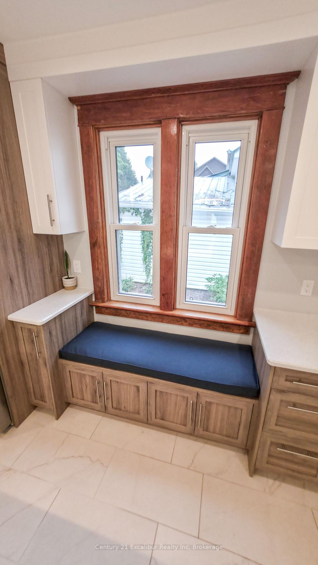 Photo 7 of 147 St George Street E, Centre Wellington, Fergus — HOMEH