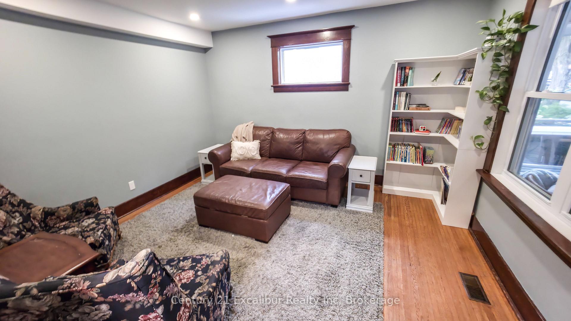Photo 8 of 147 St George Street E, Centre Wellington, Fergus — HOMEH