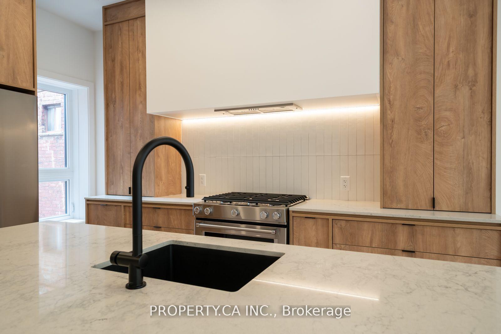 Photo 8 of Unit Upper, 180 Dovercourt Road, Toronto, Little Portugal — HOMEH