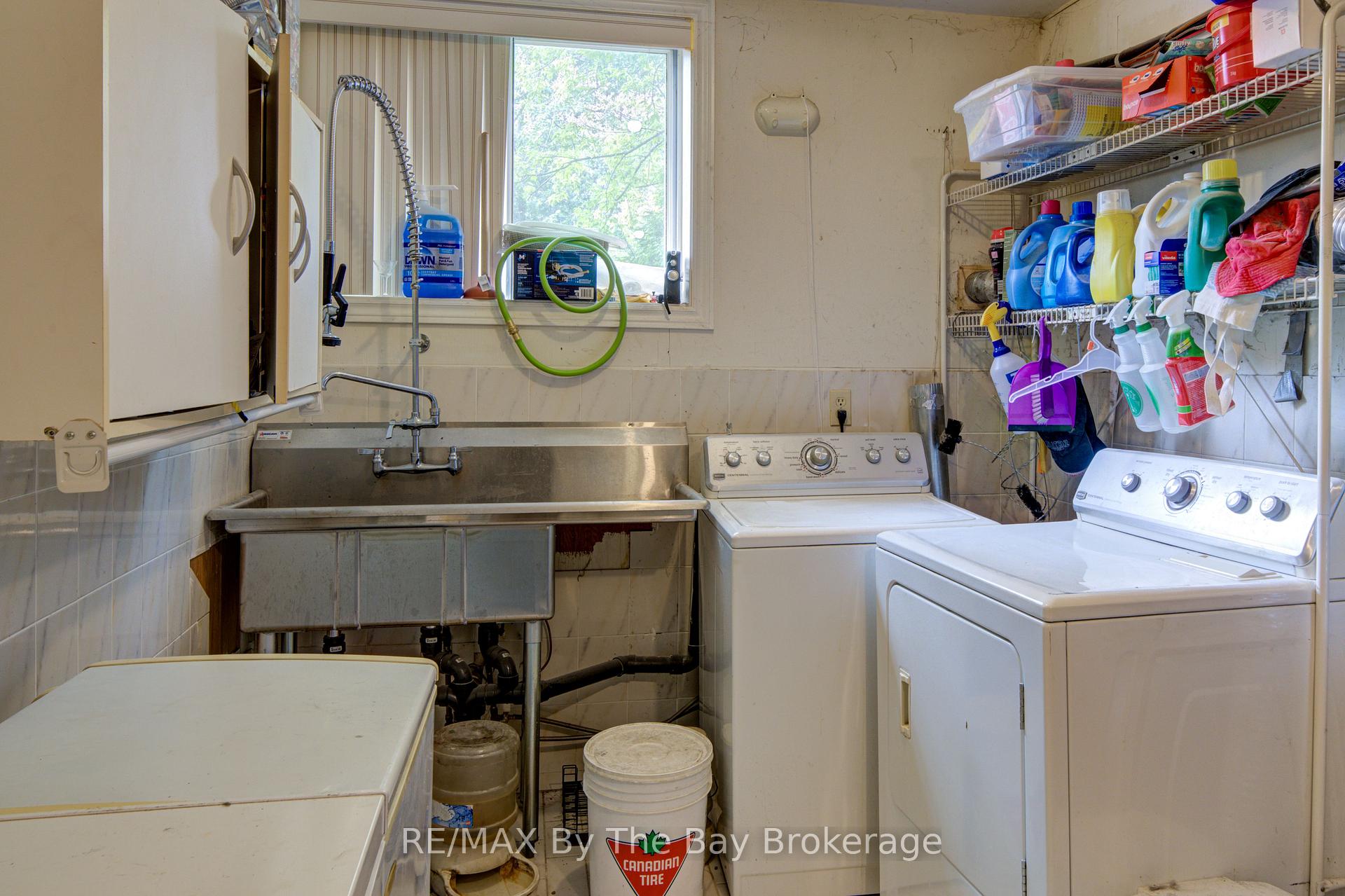 Photo 20 of 32 1st Lane, Wasaga Beach — HOMEH