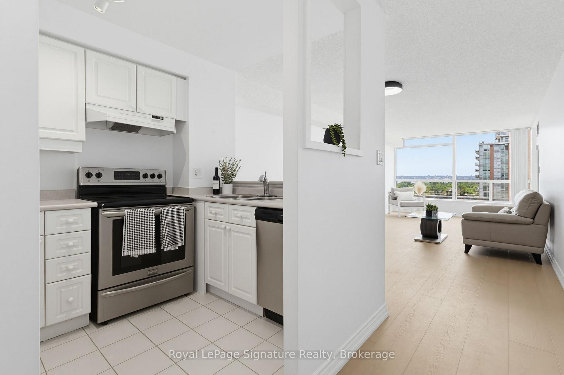 Photo 6 of Unit 1407, 1276 Maple Crossing Boulevard, Burlington, Brant — HOMEH