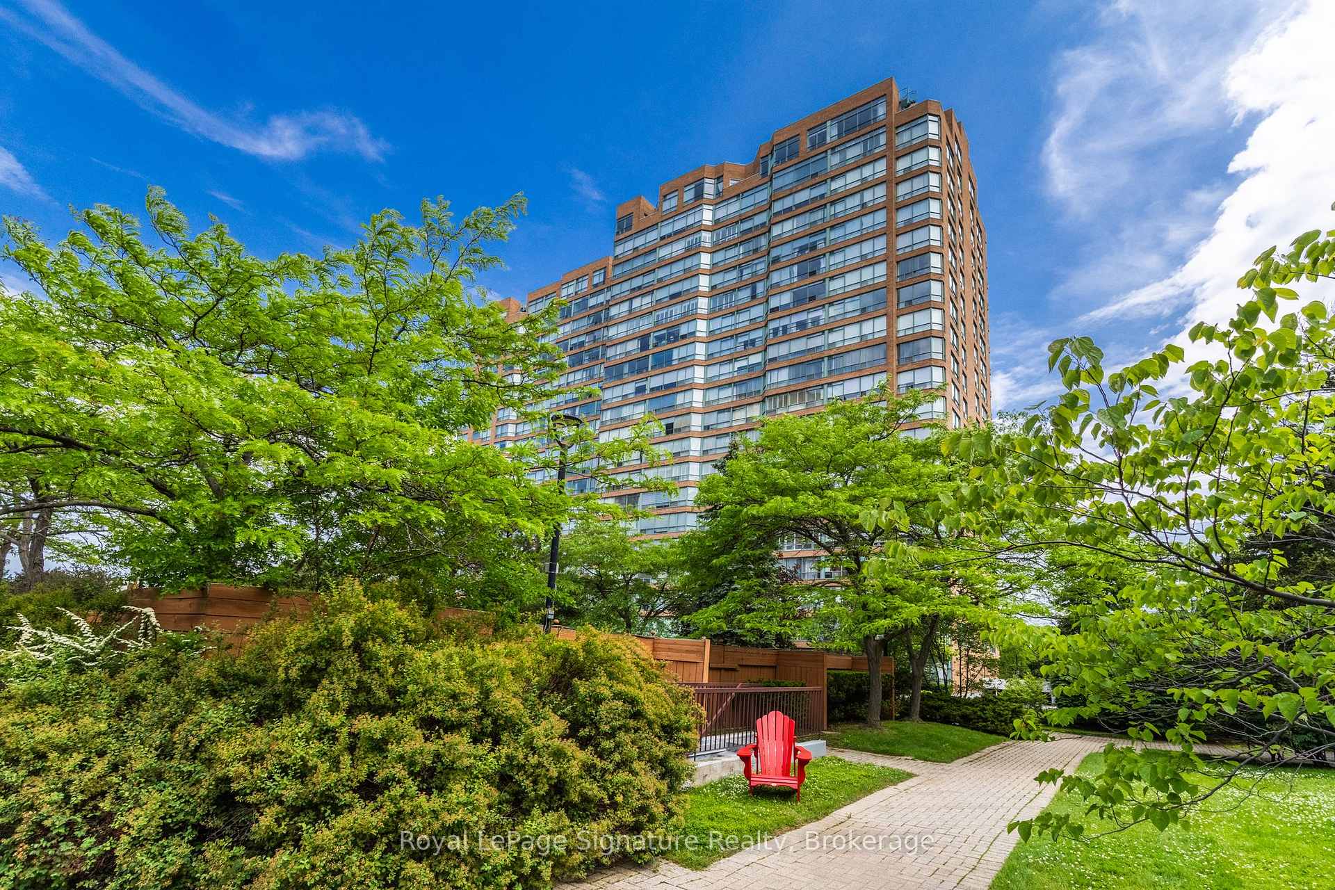 Photo 38 of Unit 1407, 1276 Maple Crossing Boulevard, Burlington, Brant — HOMEH