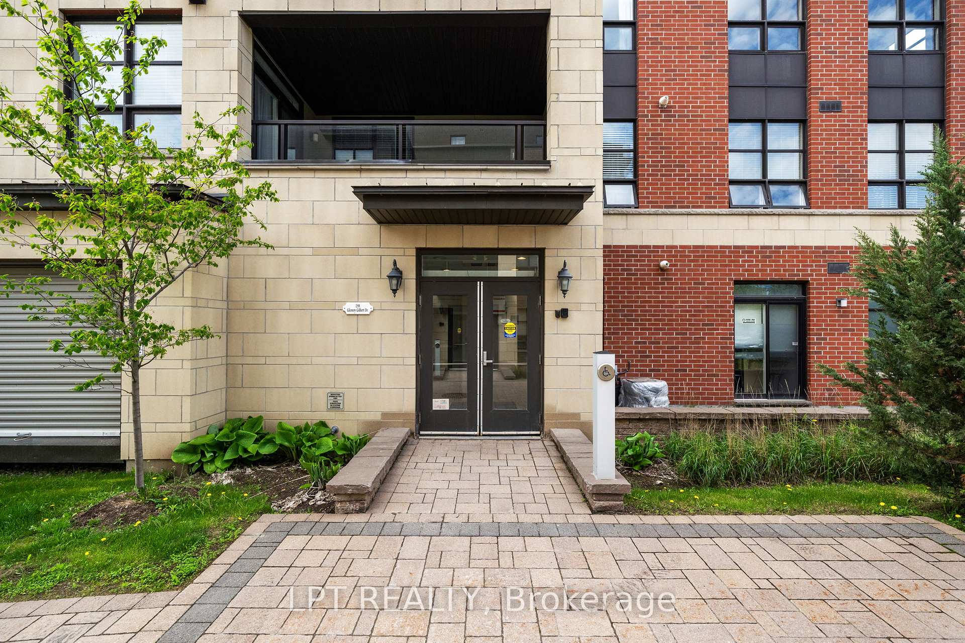 Photo 6 of Unit 301, 298 Glenroy Gilbert Drive, Ottawa, Barrhaven - Strandherd — HOMEH