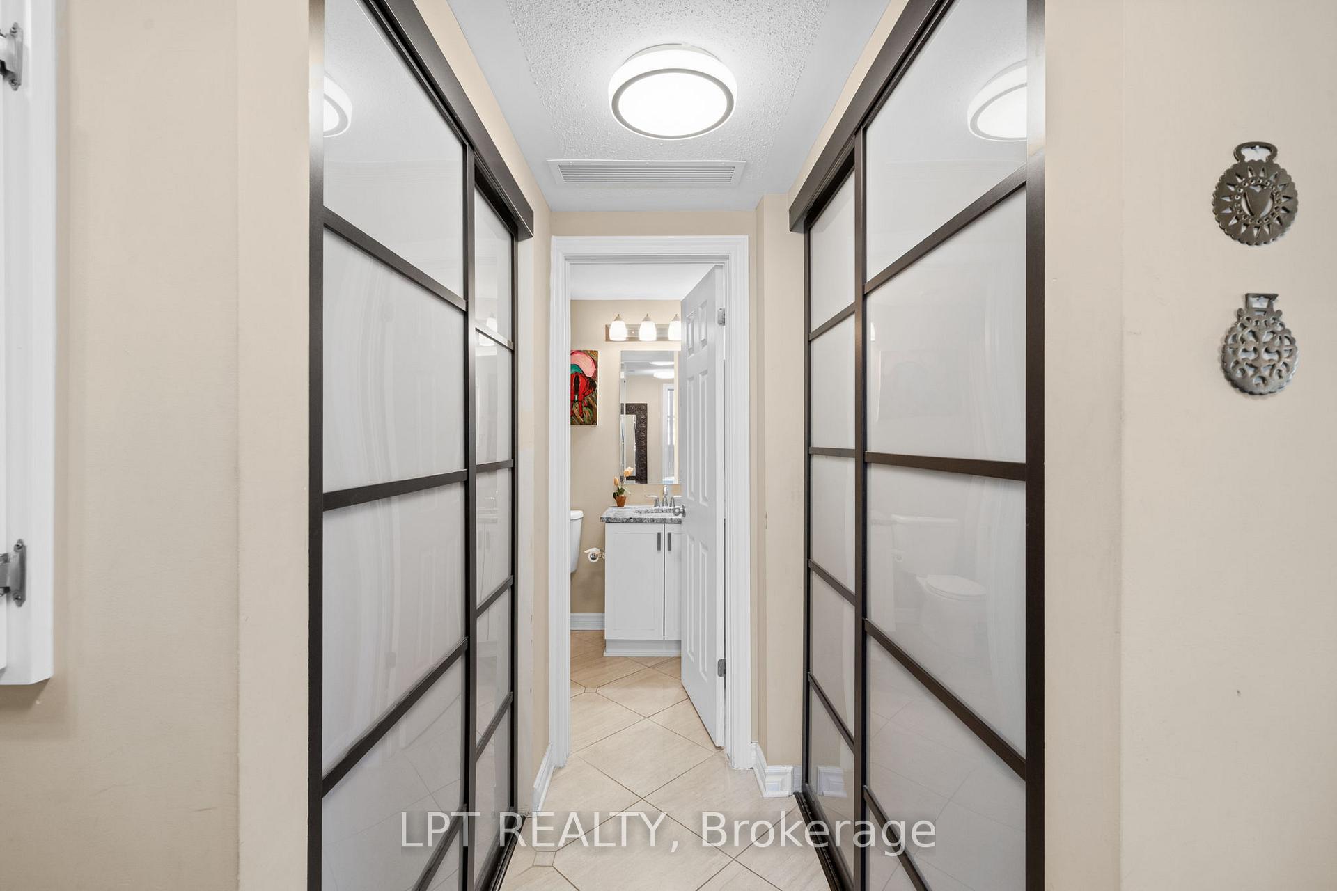 Photo 9 of Unit 301, 298 Glenroy Gilbert Drive, Ottawa, Barrhaven - Strandherd — HOMEH