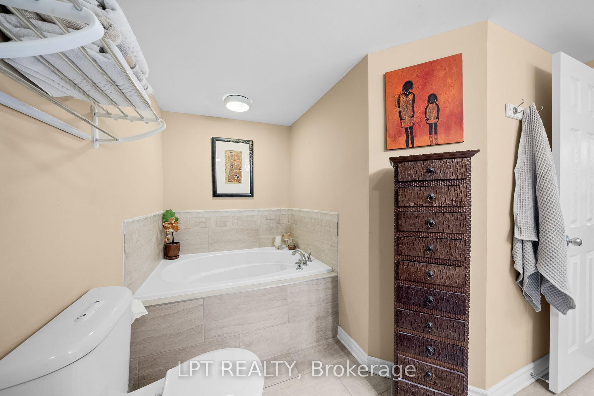 Photo 30 of Unit 301, 298 Glenroy Gilbert Drive, Ottawa, Barrhaven - Strandherd — HOMEH