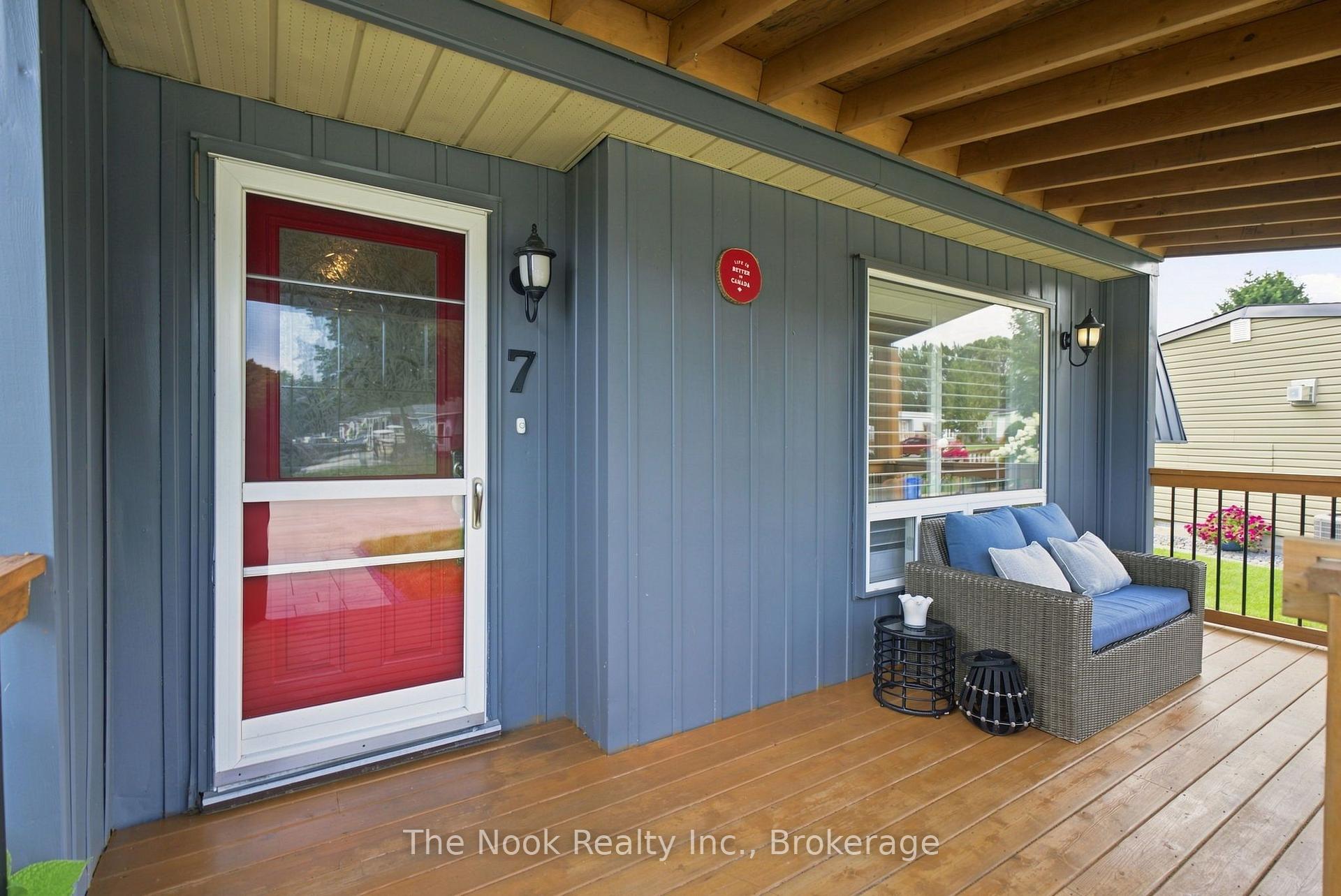 Photo 2 of 7 Pineridge Crescent, Clarington, Newcastle — HOMEH